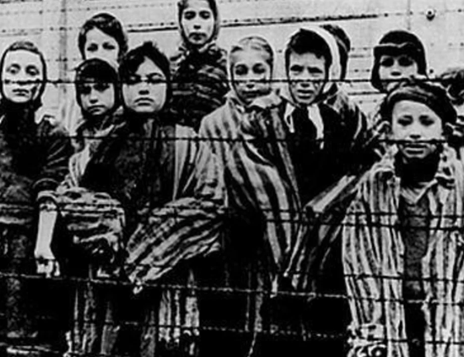 15 април в историята: Спасяването на българските евреи. Честваме деня на танкиста