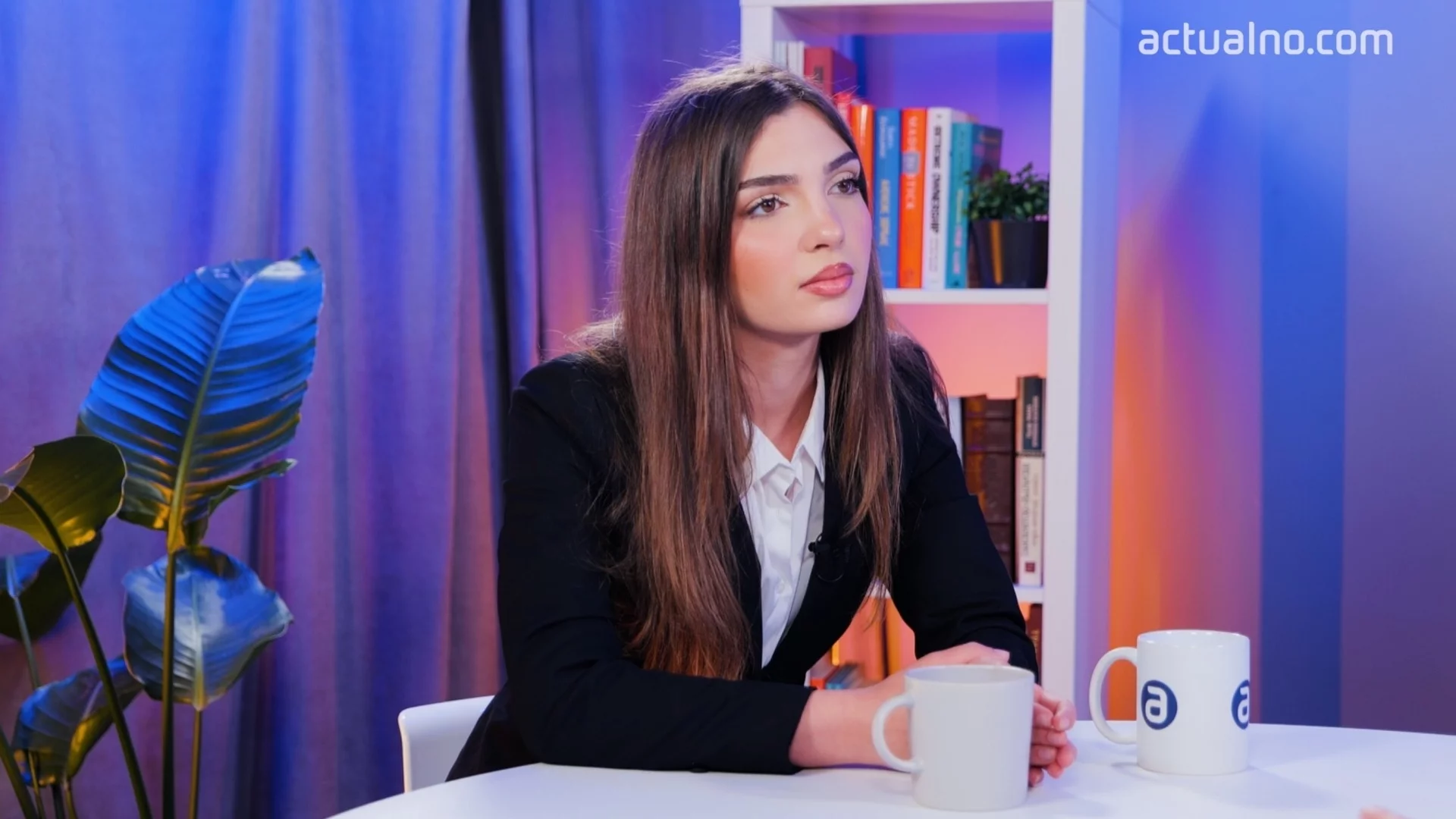 "Кандидатите за български Орбан да имат предвид унгарския модел": Говори Анна Бодакова (ВИДЕО)*