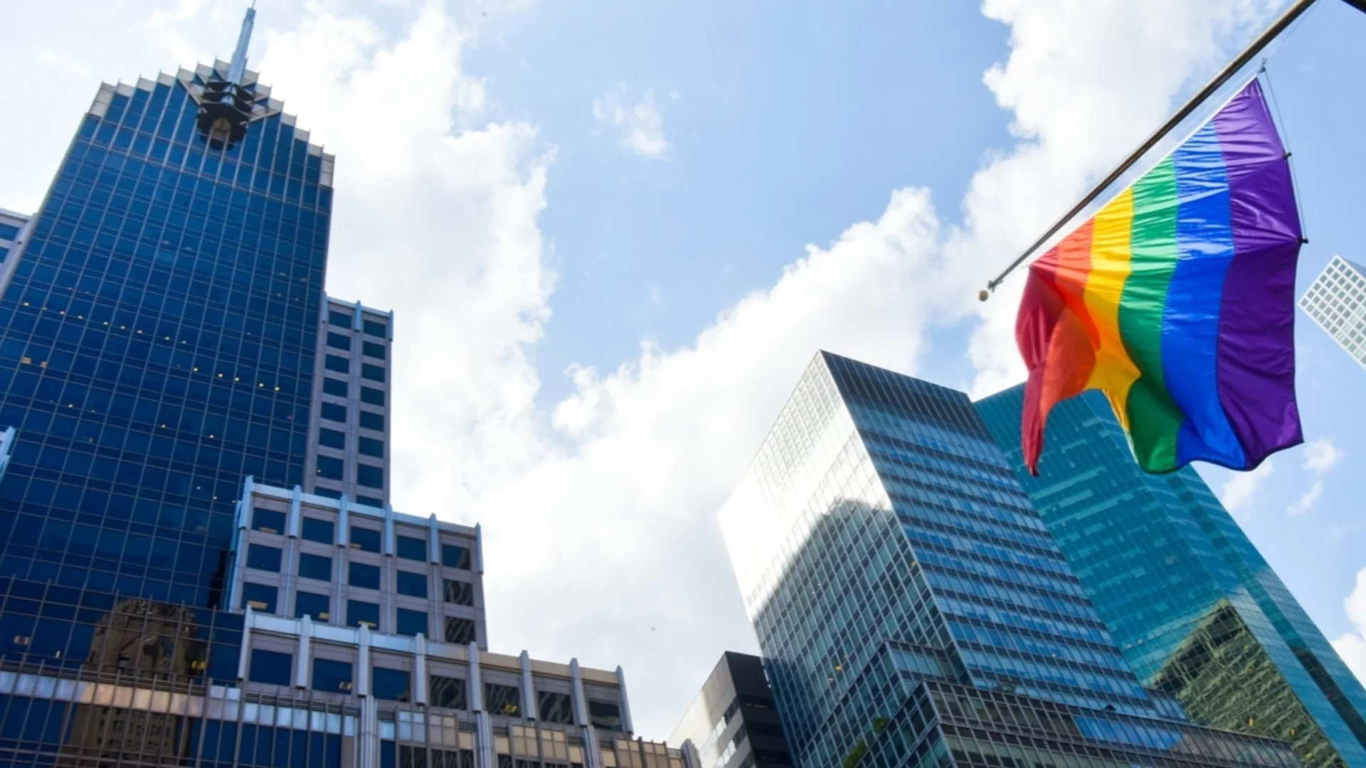 Тръмп одобри знамето на Прайда отново да се развее в Ню Йорк