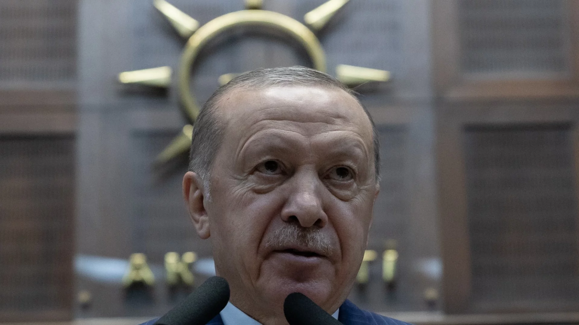 Ердоган се обади на Мадяр, за да му каже от какво Турция и Унгария черпят силата си