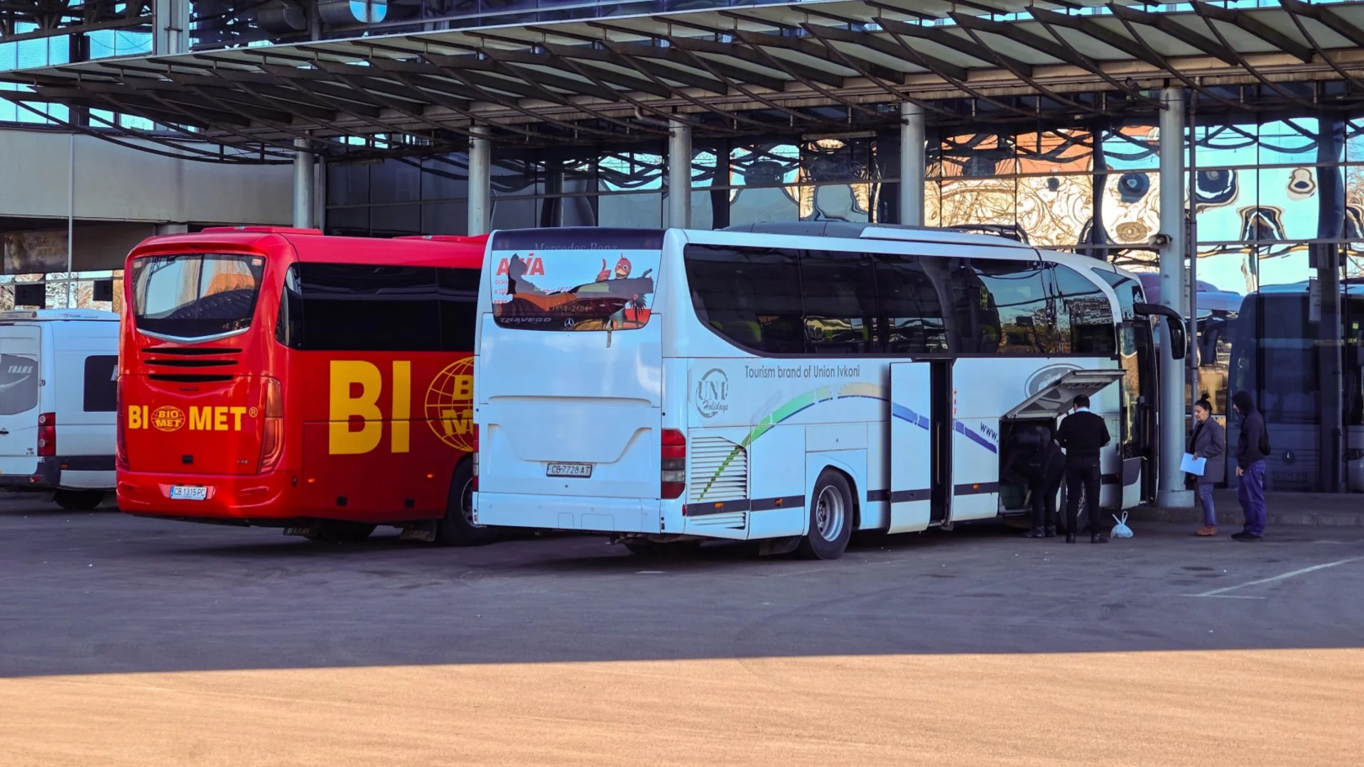 Дръзка кражба: Задигнаха автобус от автогарата в Свищов