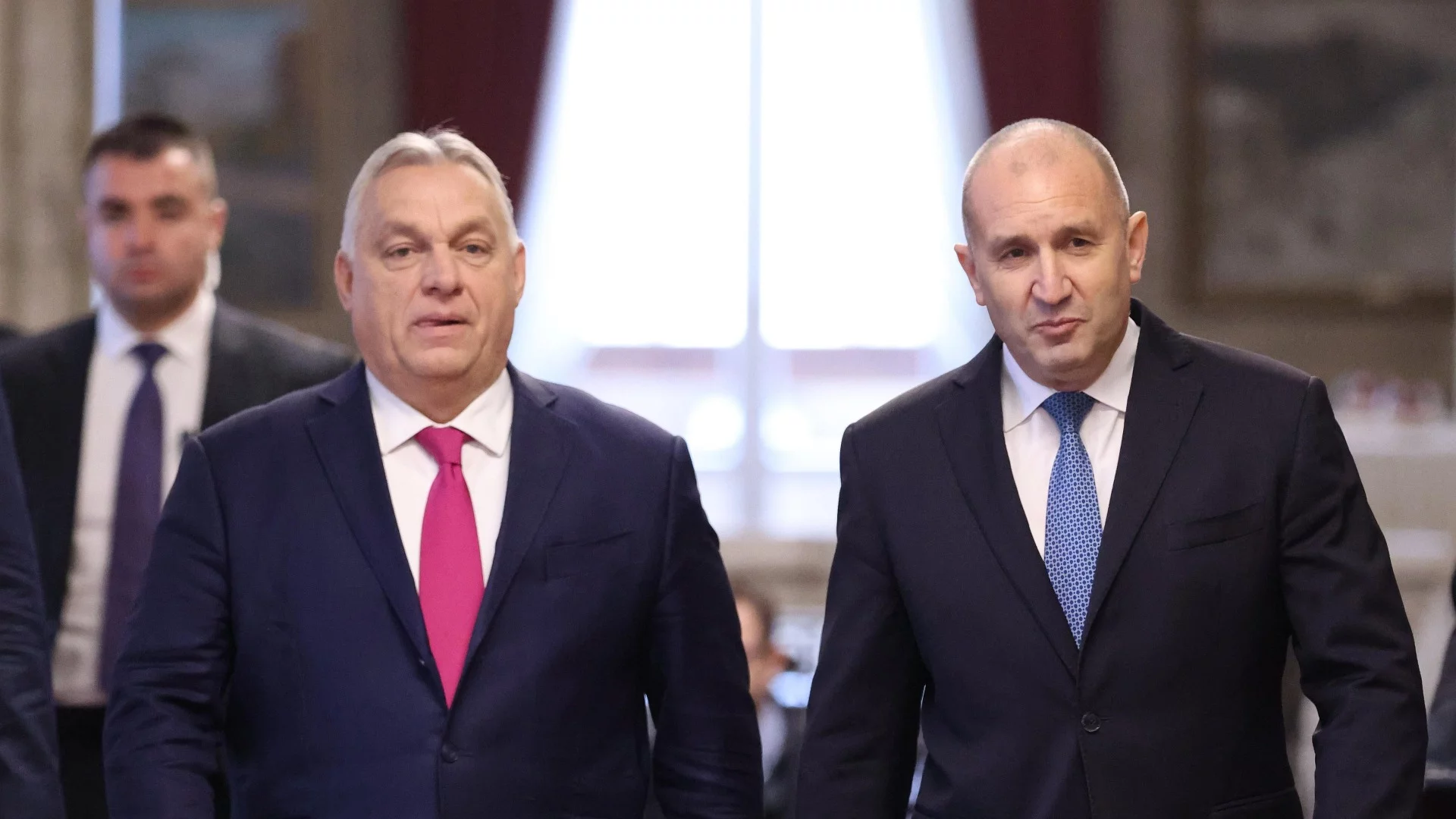 Тука има, тука няма Орбан: "Прогресивна България" с вътрешно противоречие дали Радев ще му е близнак