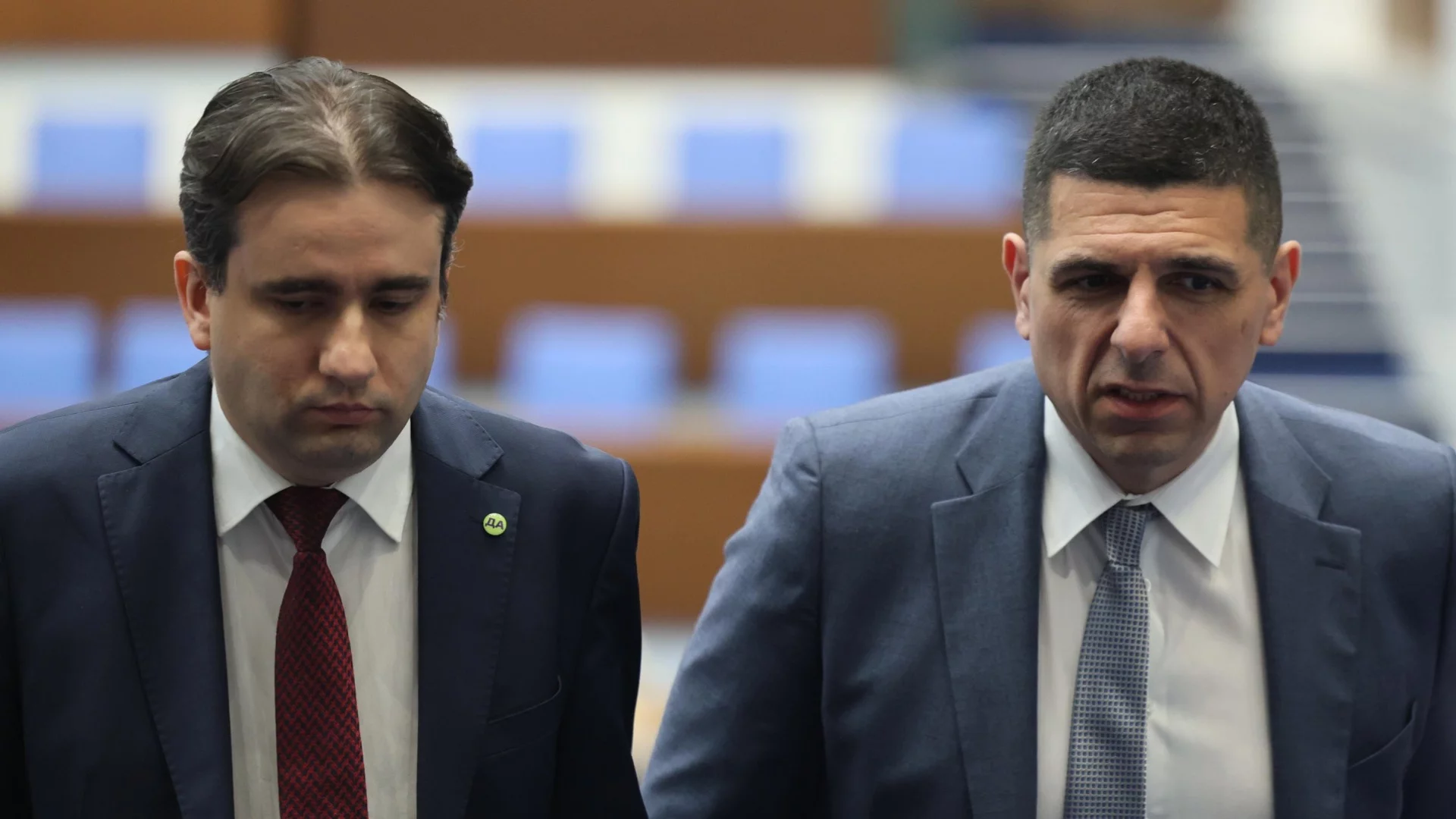 "Да, България" подаде сигнал за обществени поръчки със 100% аванси