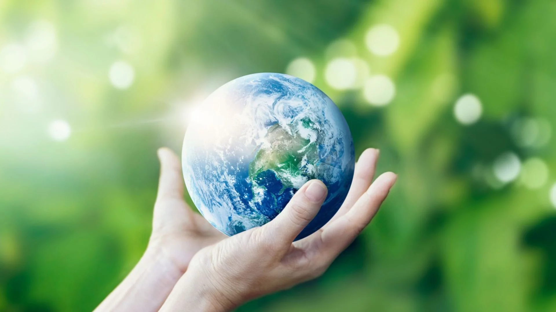 Хороскоп за днес, 17 април: Новолунието подрежда света на Везните, а на Близнаците дава шанс за ново начало