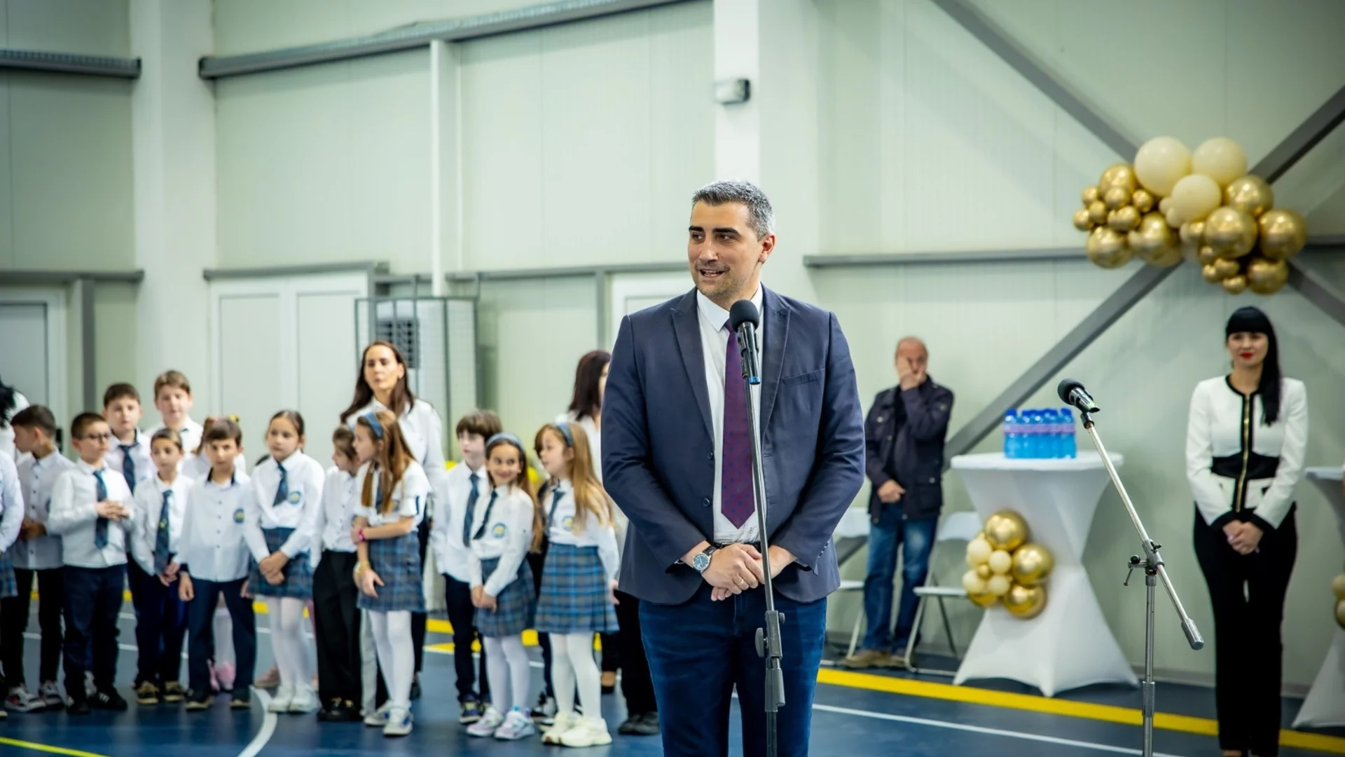 Кметът на Пазарджик откри нов физкултурен салон