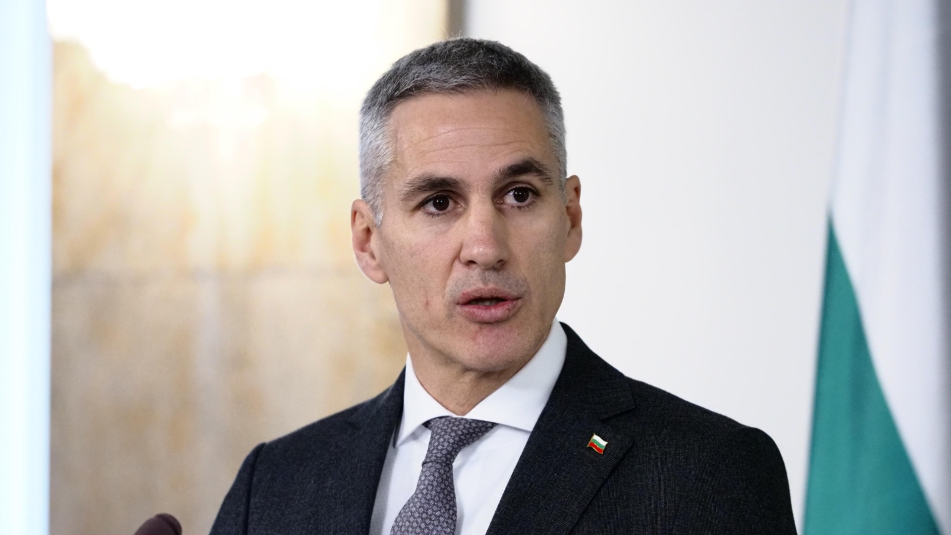 Служебният кабинет: За 30 кандидат-депутати има прокурорски преписки