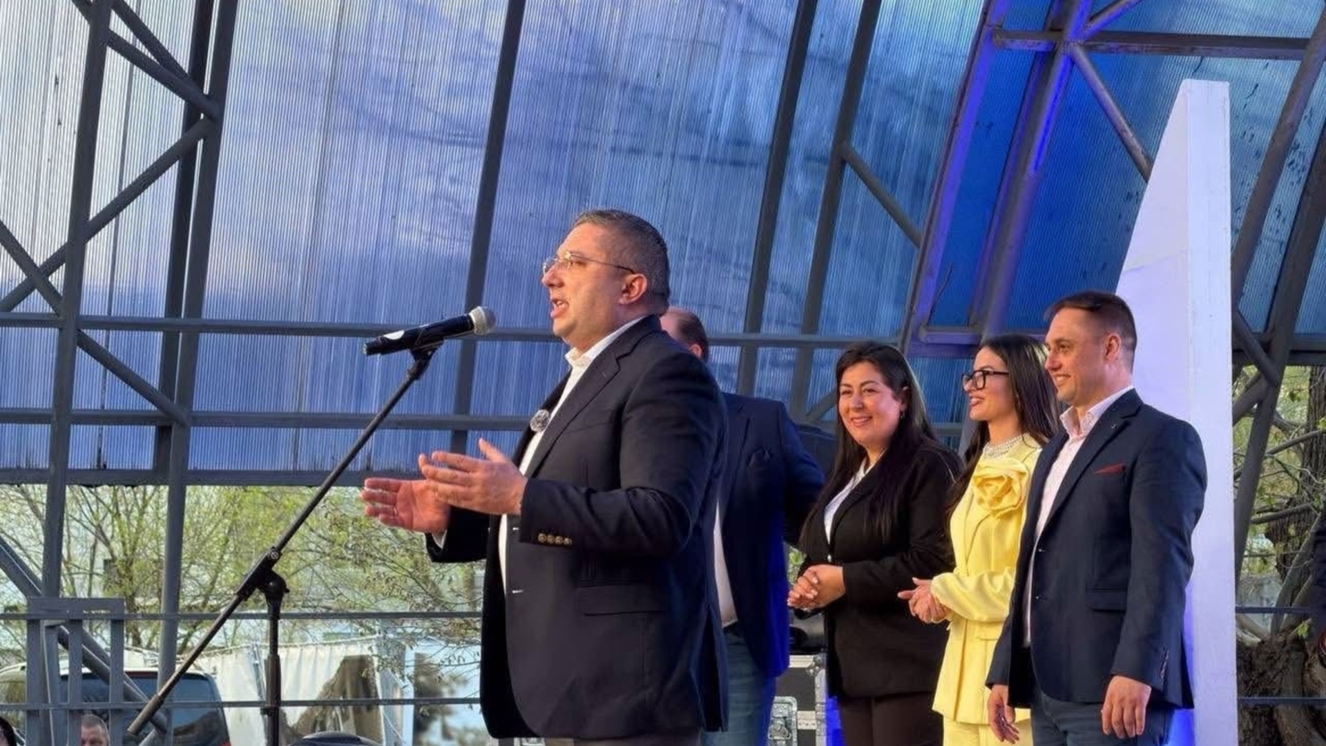 Нанков: С нашия лидер Бойко Борисов променяме област Ловеч и България