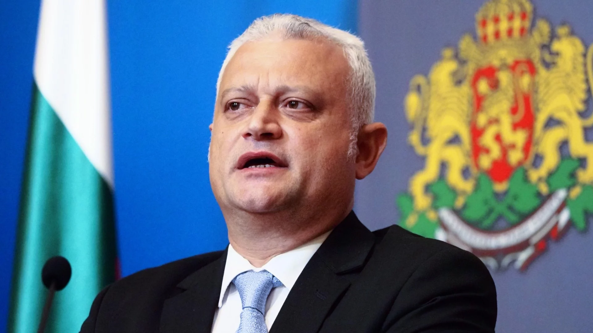 "Готви се голяма сума фалшиво евро за купуване на гласове": Говори Емил Дечев