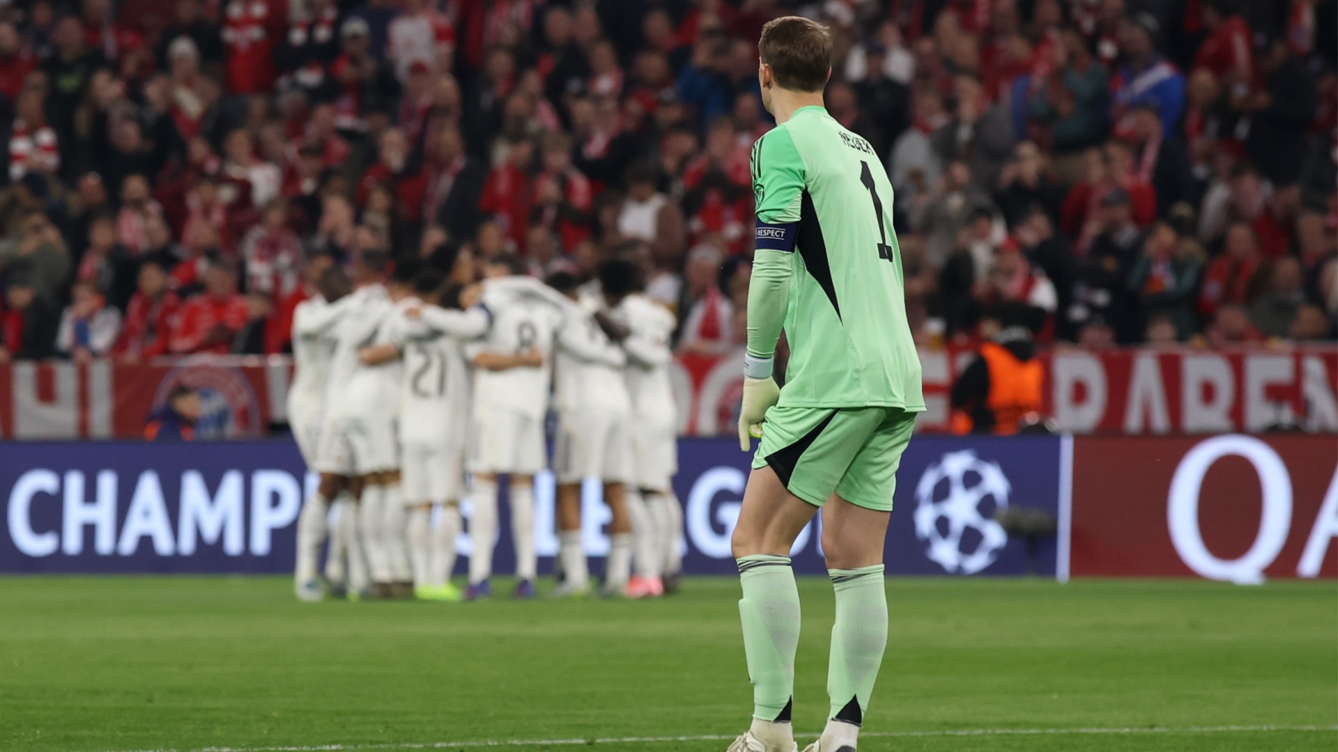 Кошмарът за Нойер срещу Реал Мадрид няма край: След безумния гаф дойде и гениалният удар, който го довърши (ВИДЕА)