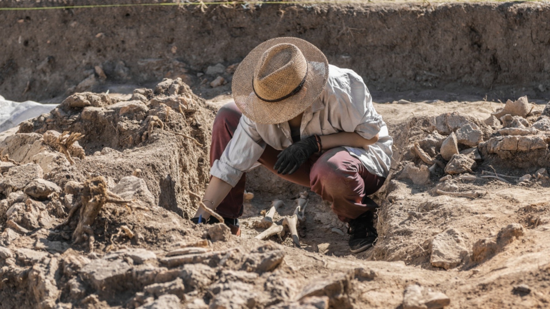 Археолози откриха скелети на 7000 години с ДНК на неизвестен досега човешки вид