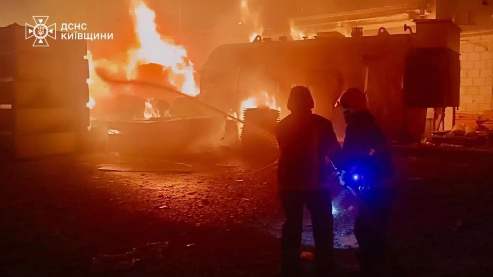 Жертви след като Русия удари Киев и Одеса при визита на делегация на БТА за паметник на Добри Чинтулов. Украйна подпали руска рафинерия (ВИДЕО)