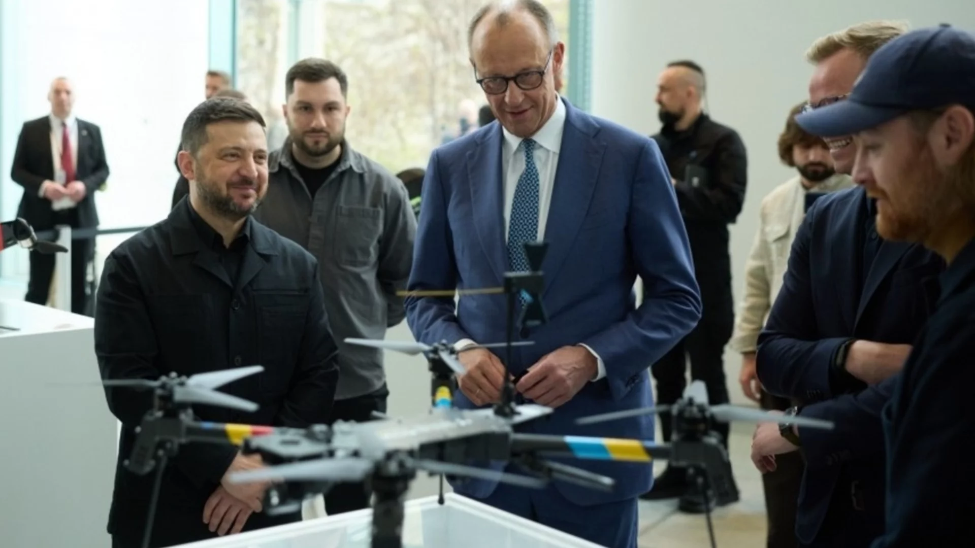 Първият транш от 90-те млрд. за Украйна отива за дронове