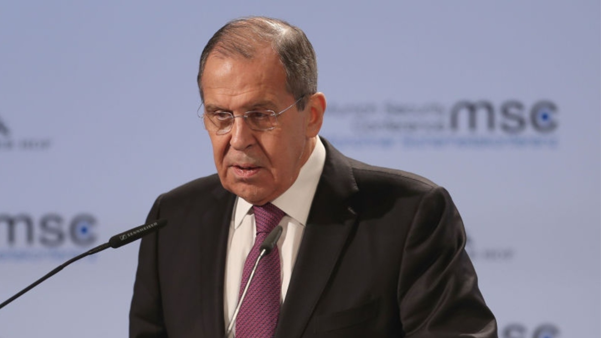 Докато Сърбия се въоръжава до зъби: Лавров говори за 