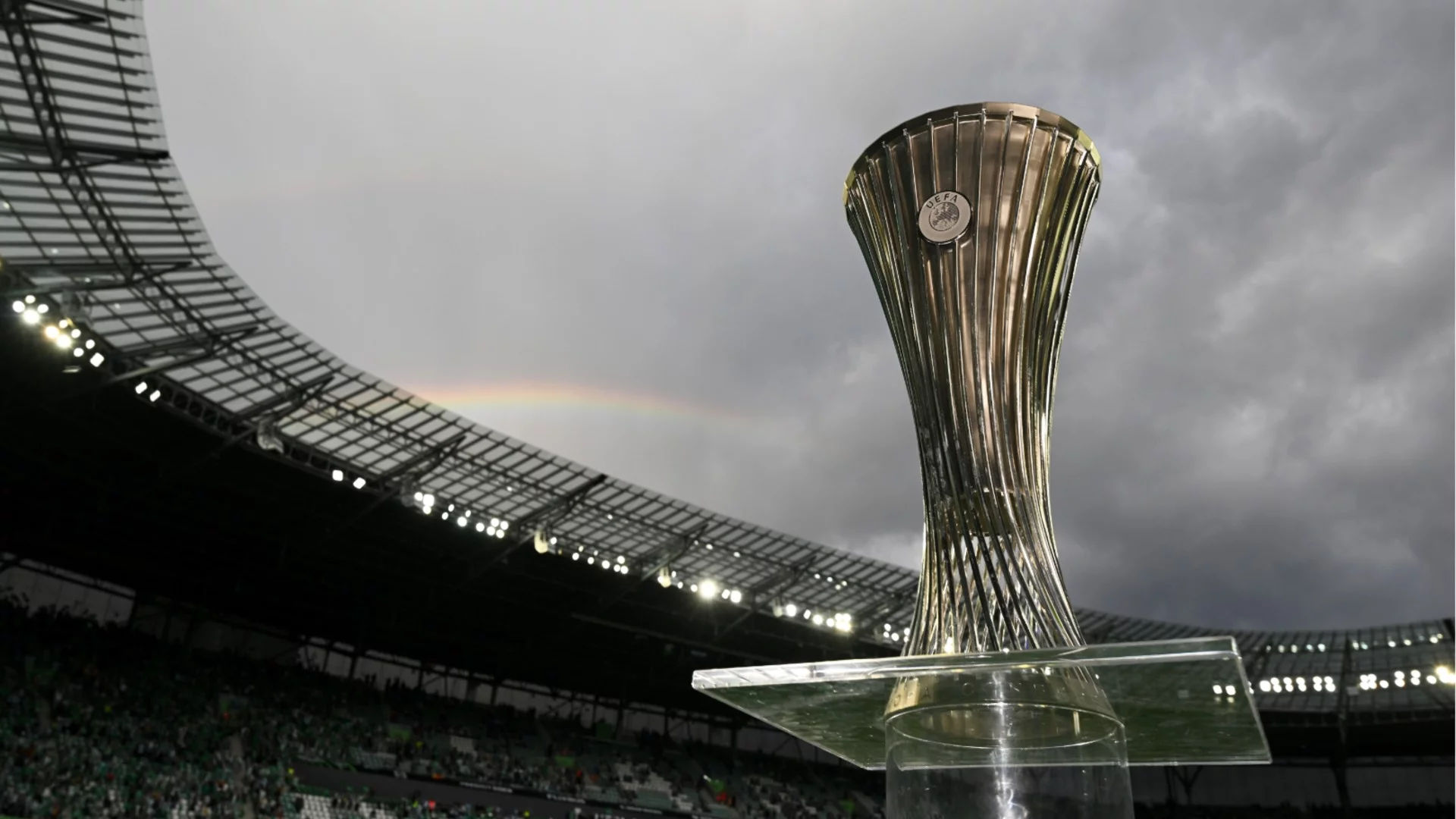 След сензационен обрат на четвъртфиналите: Ясни са 1/2-финалните двойки в Лигата на конференциите