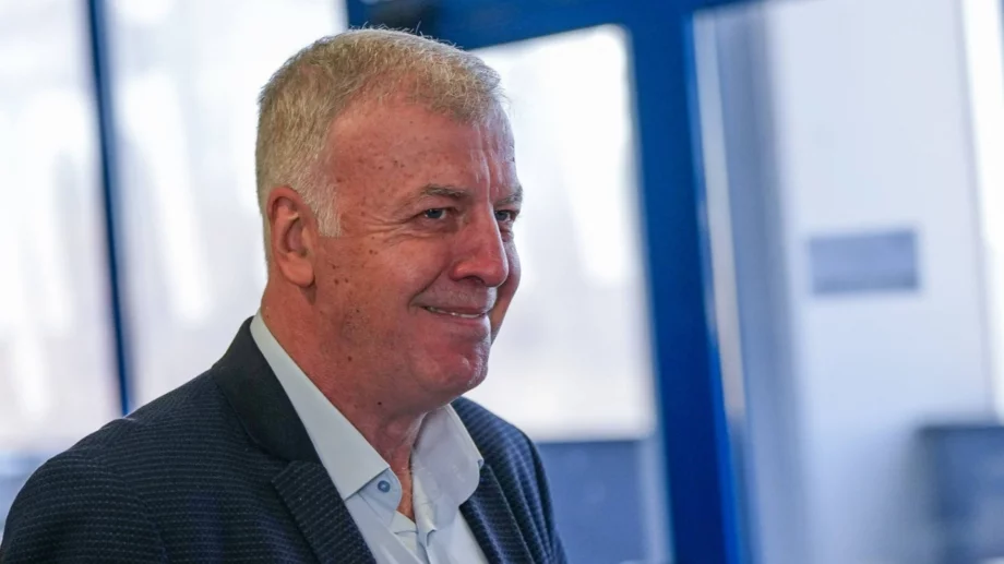 Босът на Левски, който взриви футболна България с изказване: Какво стои зад това? 