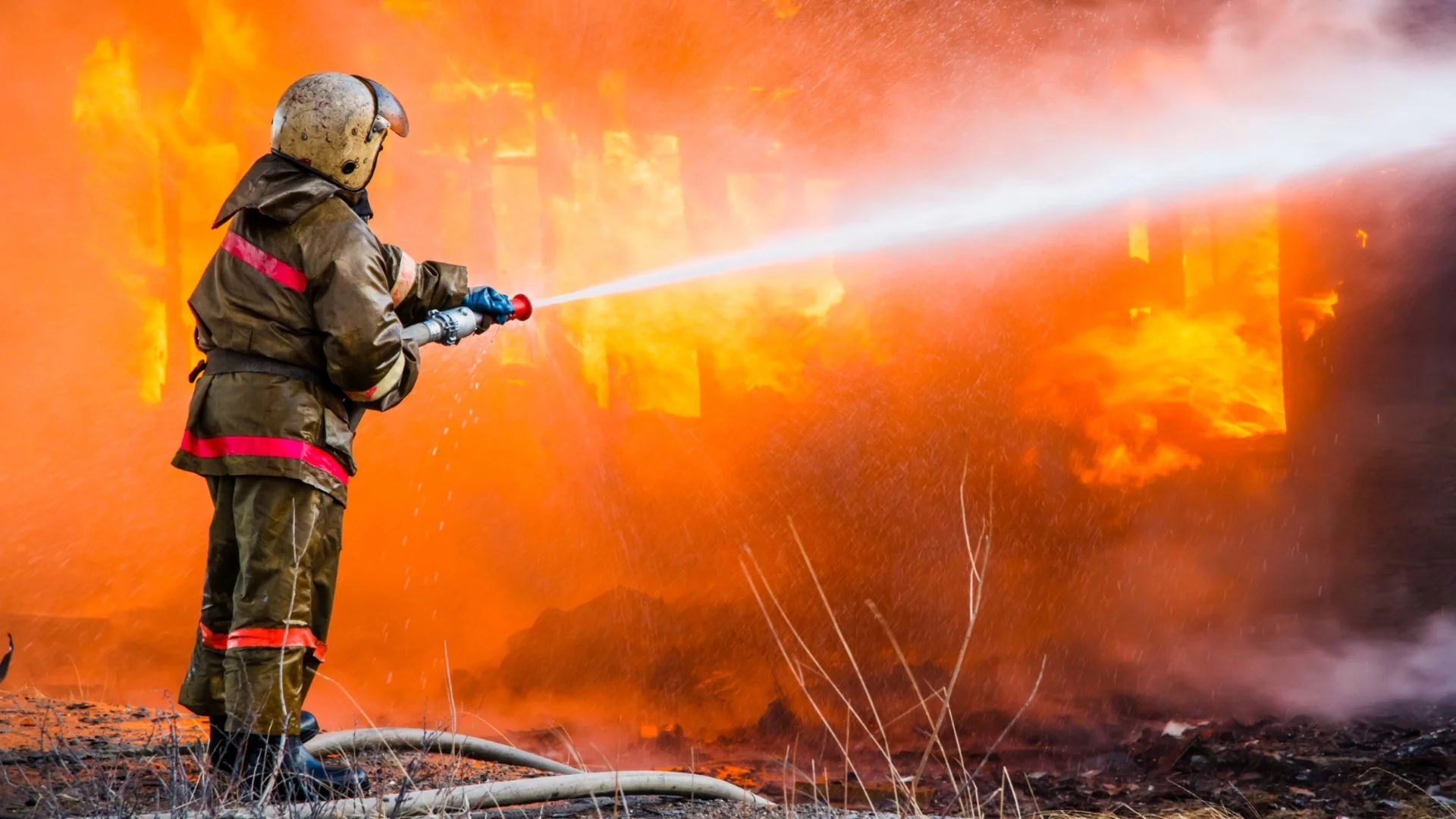 Австралия пред криза с горивата след пожар в стратегическо съоръжение (ВИДЕО)