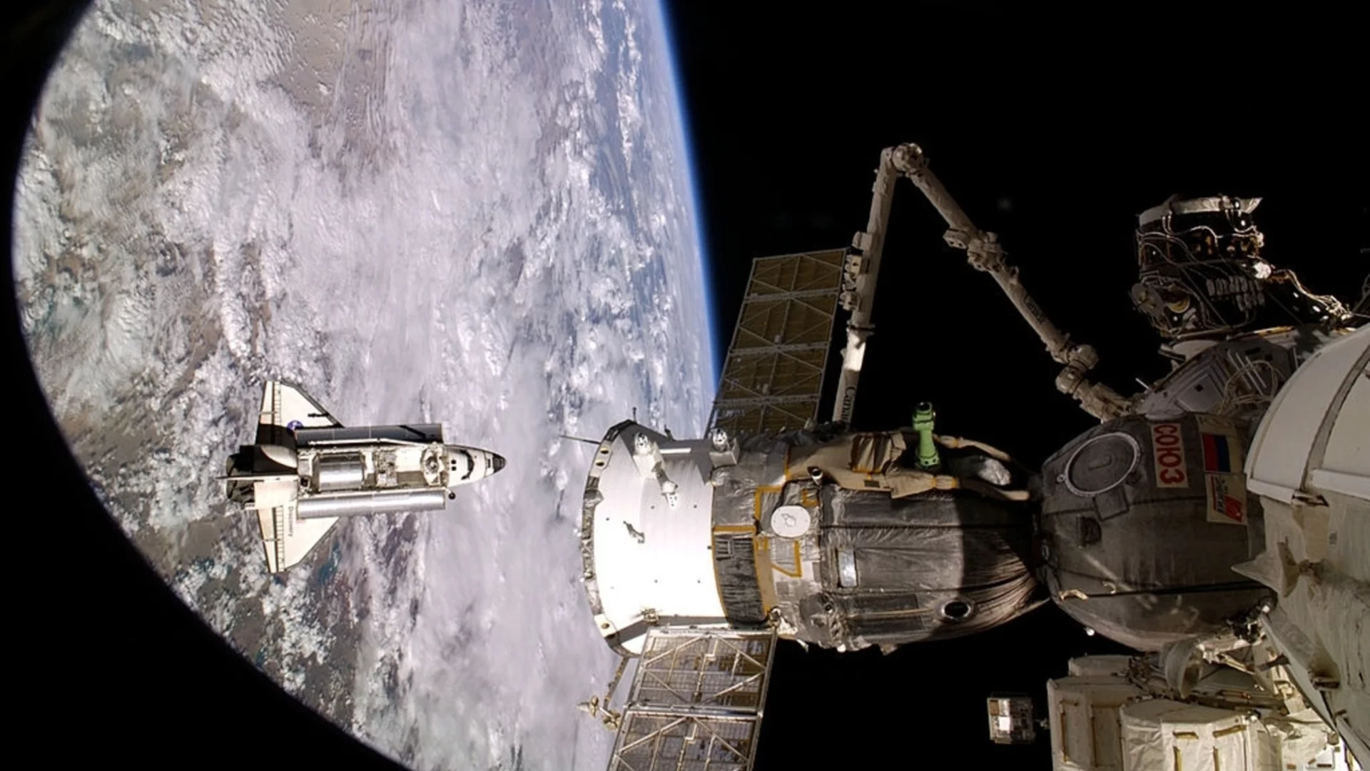 Русия готви "космически Пърл Харбър" с ядрени оръжия