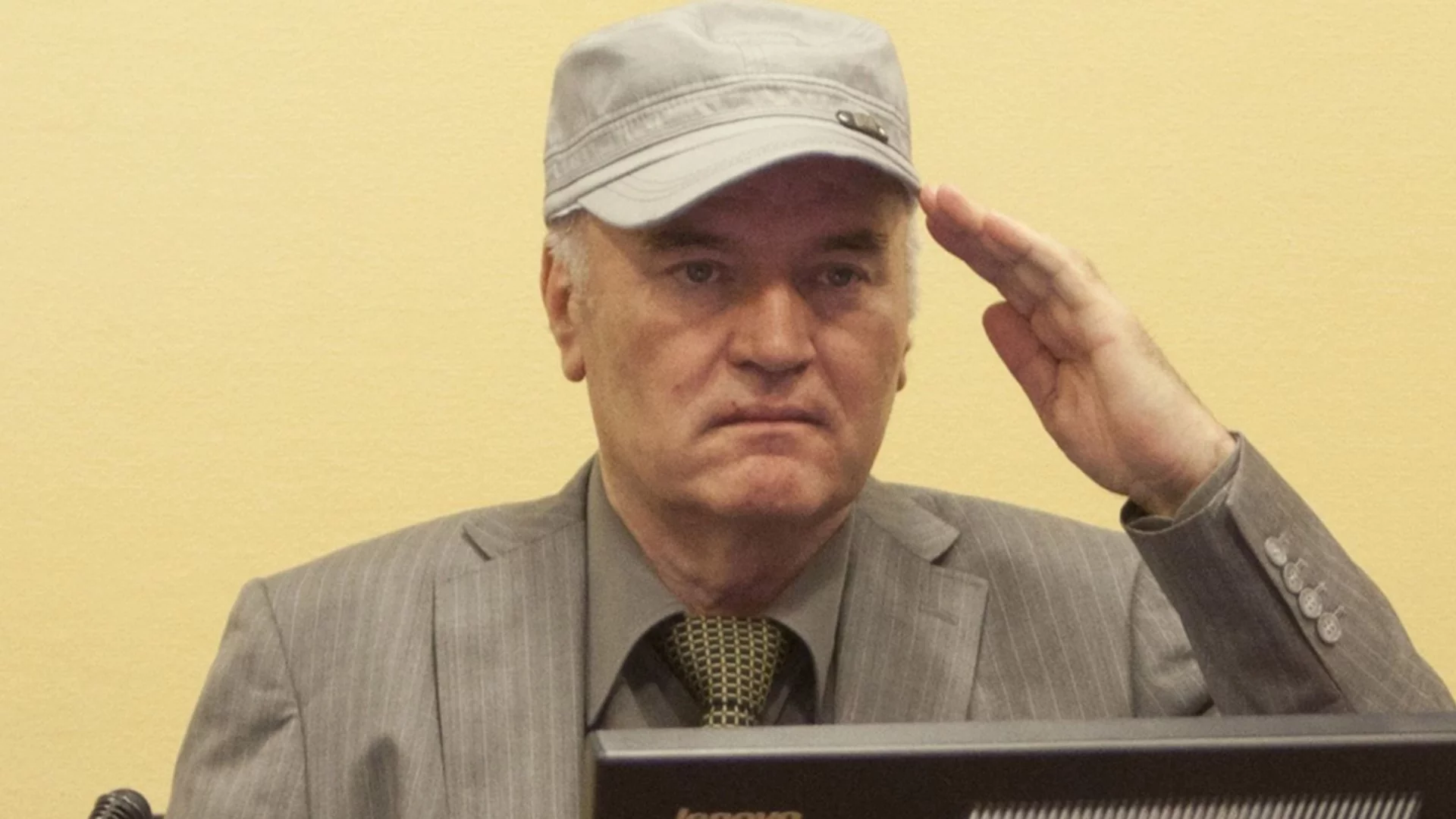 Сръбски министър се застъпи за Ратко Младич: Поиска да се лекува в Сърбия