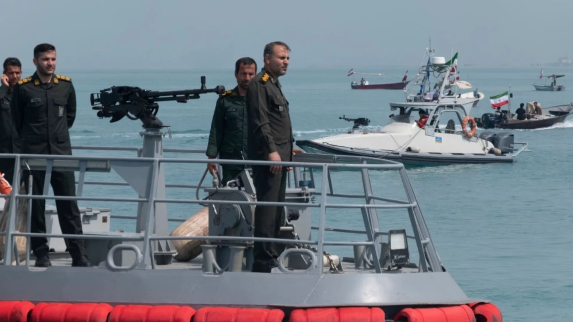 За Ормузкия проток: Единственият японски вестник с "Пулицър" опита да налее мозък в главата на Тръмп