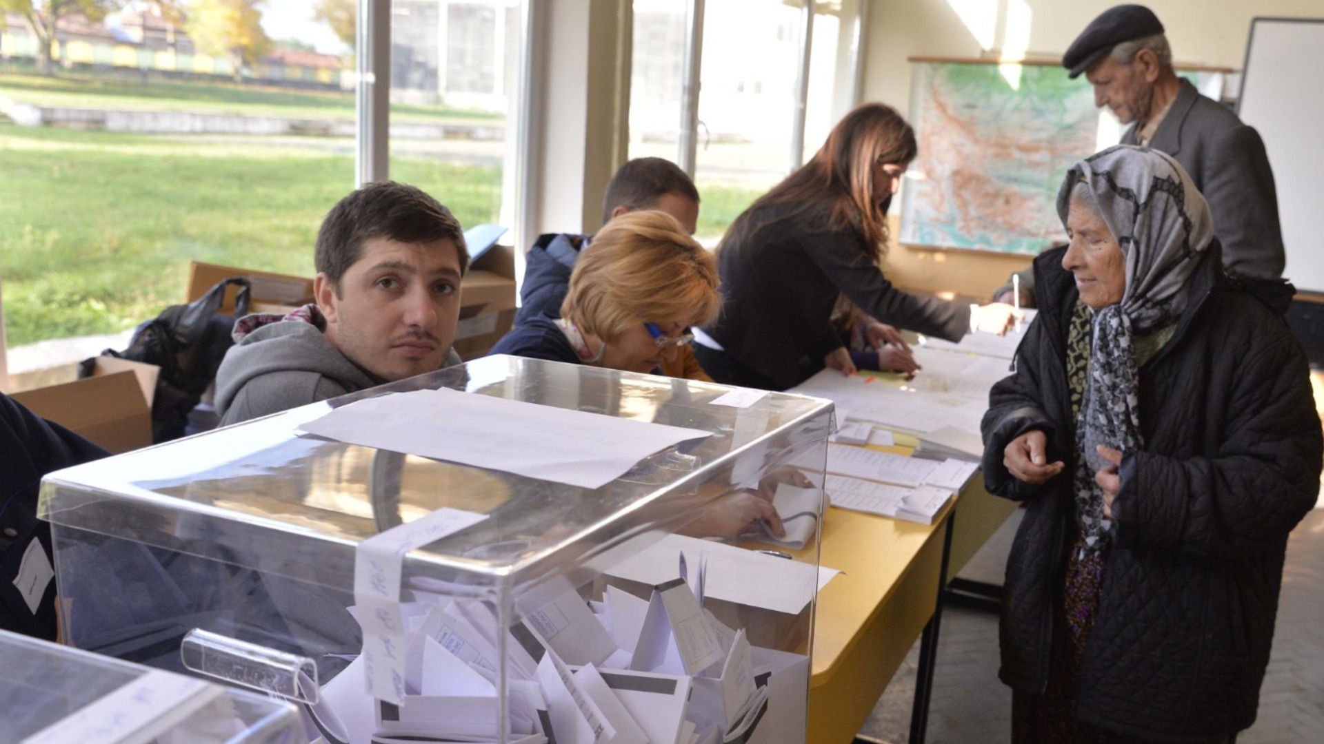 В един МИР живеят 150 000 души, но трябва да гласуват 270 000: Експерт обясни защо избирателните списъци се раздуват умишлено