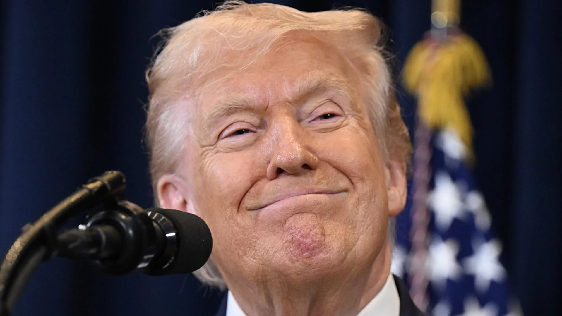 Гаранция-Франция: Тръмп обяви, че Иран му е обещал никога повече да не затваря Ормузкия проток