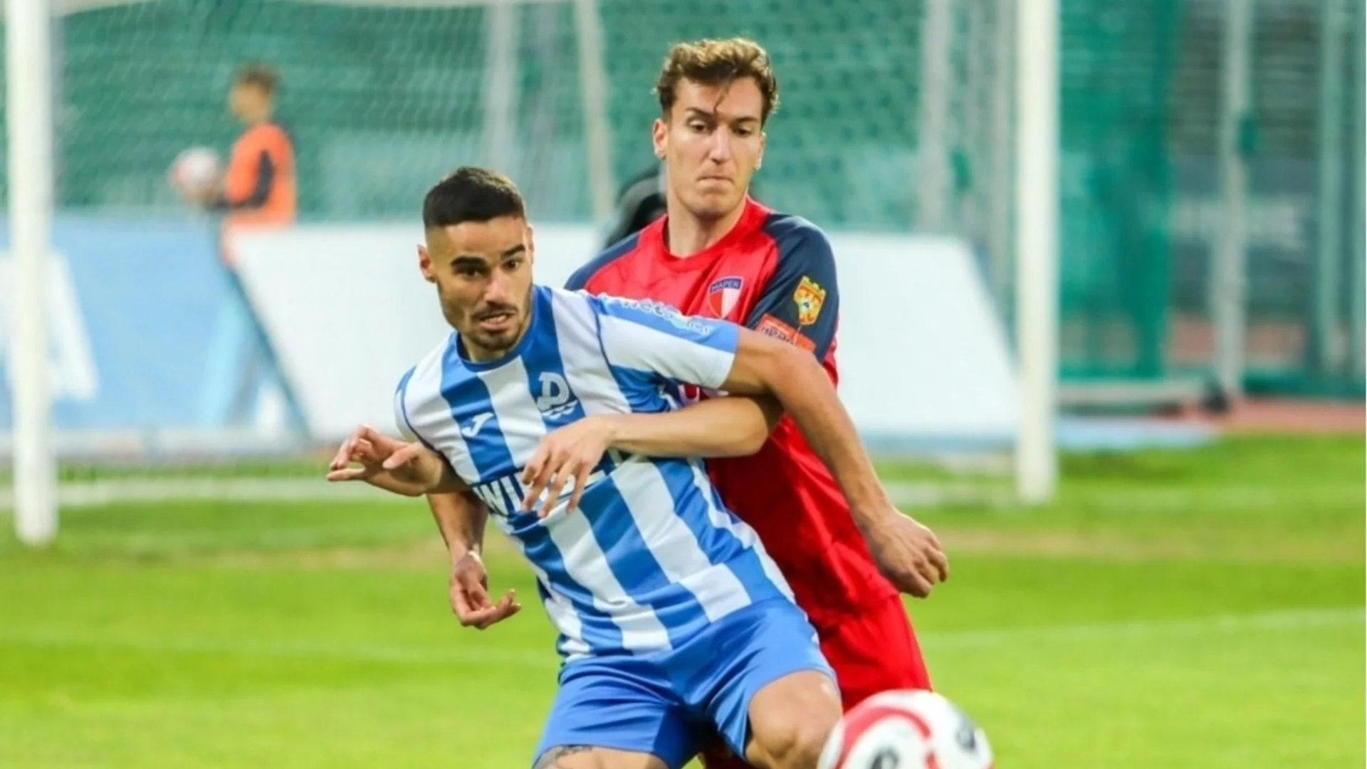 Лидерът във Втора лига продължава слабата си серия, 17 гола в 3 мача белязаха кръга