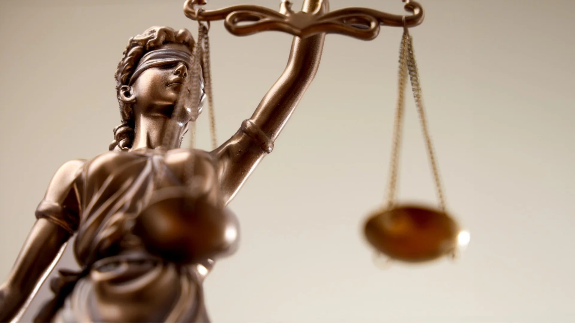 Край на "делата шамари": Държавата ще защити журналисти и активисти от схемите за сплашване в съда