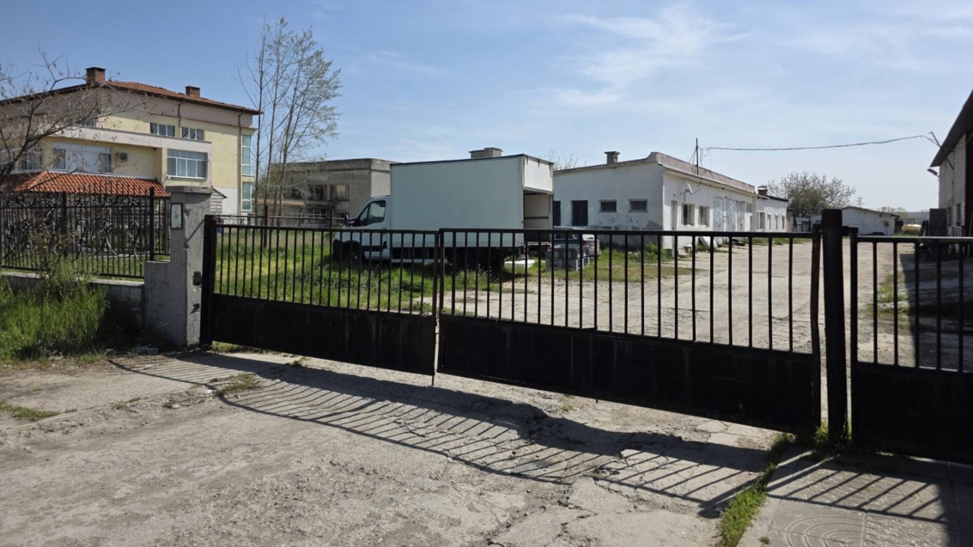 Заради 36 тона негодни храни: Затвориха кланица край Пловдив