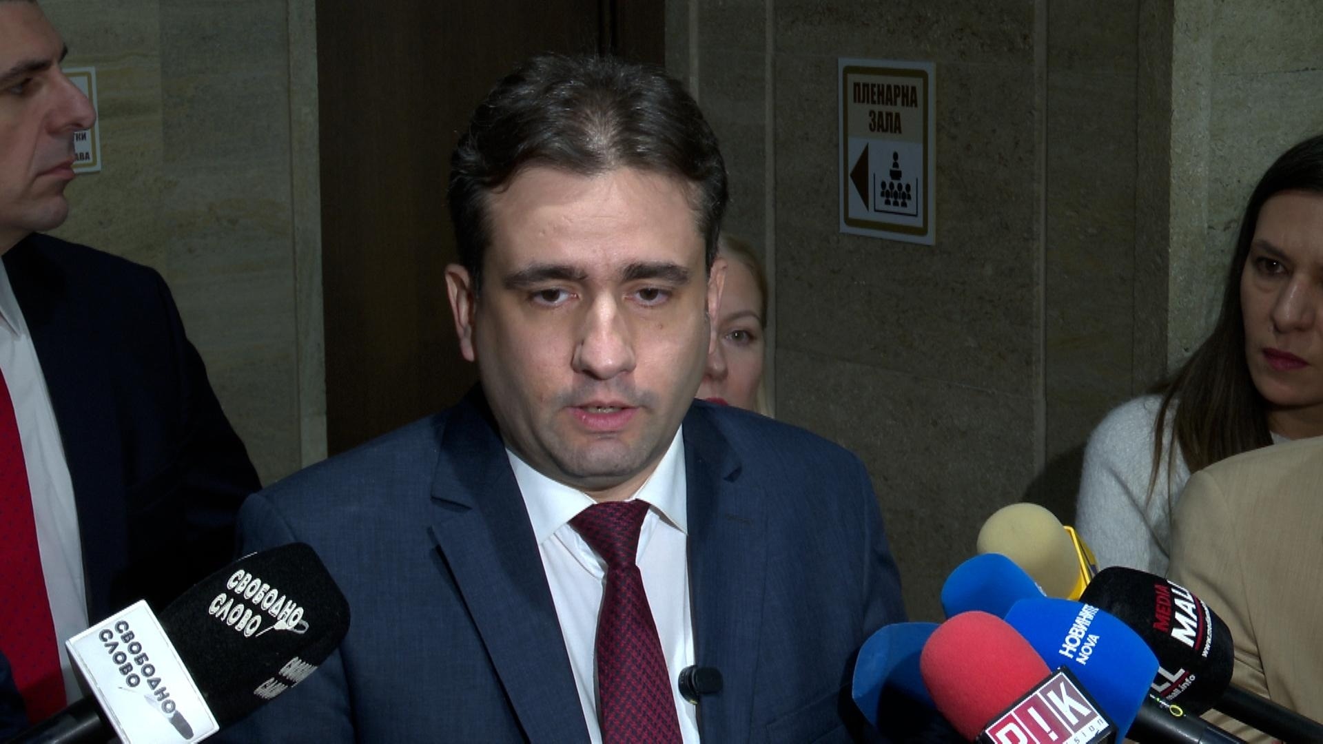 Божидар Божанов: Срещу Путин или срещу Сарафов е фалшива дилема