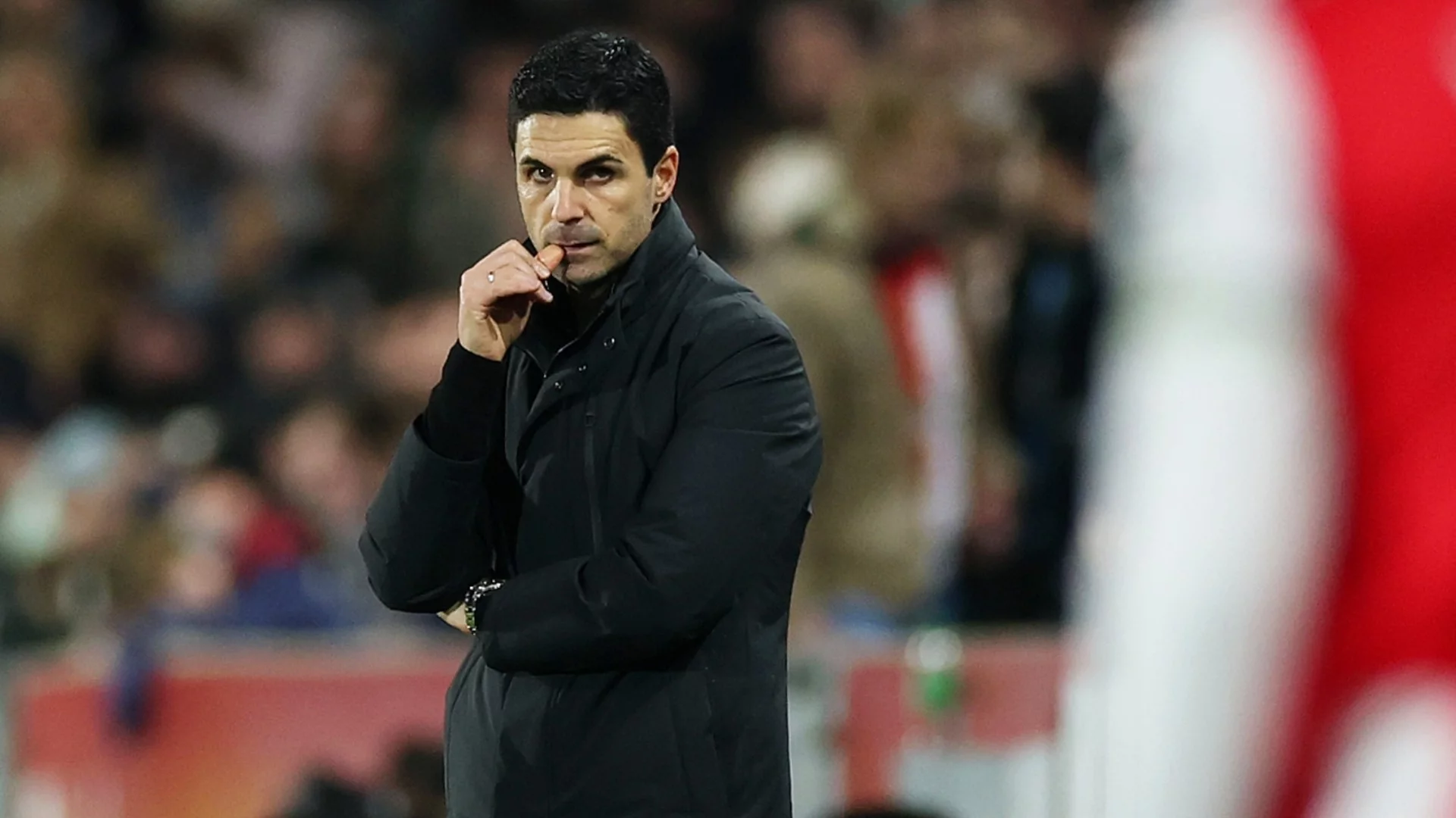 "Микел Артета възпрепятства Арсенал по пътя към титлата": Легенда на "артилеристите" с критики към треньора