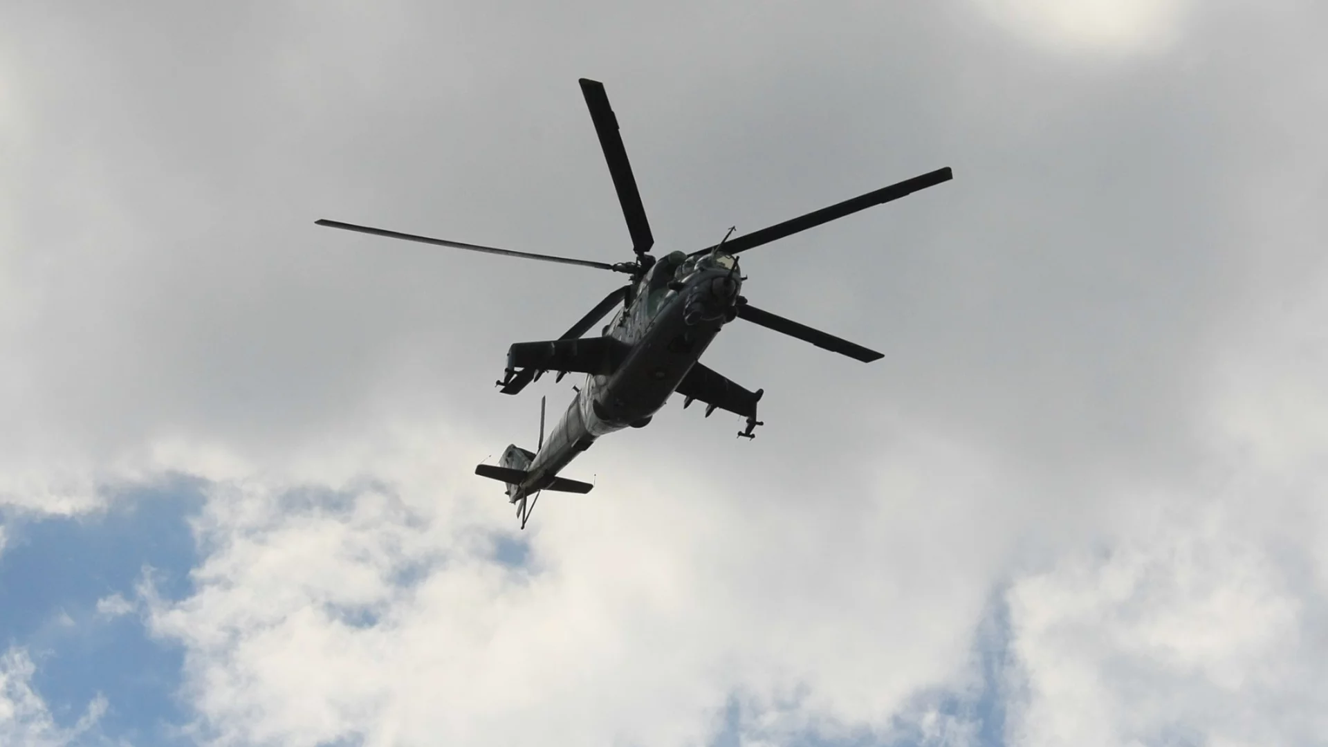 Фатален полет: Осем жертви след катастрофа с хеликоптер в Индонезия