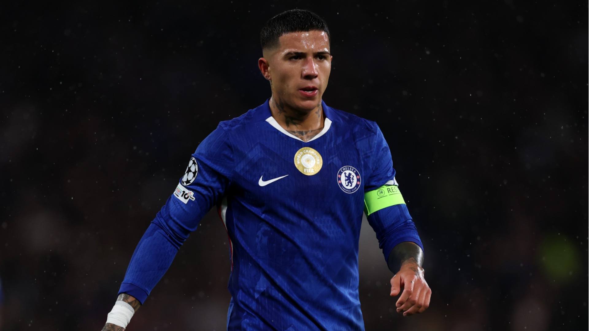 След скандала: Челси връща капитана си за мача с Ман Юнайтед, но вече му е избрал заместник