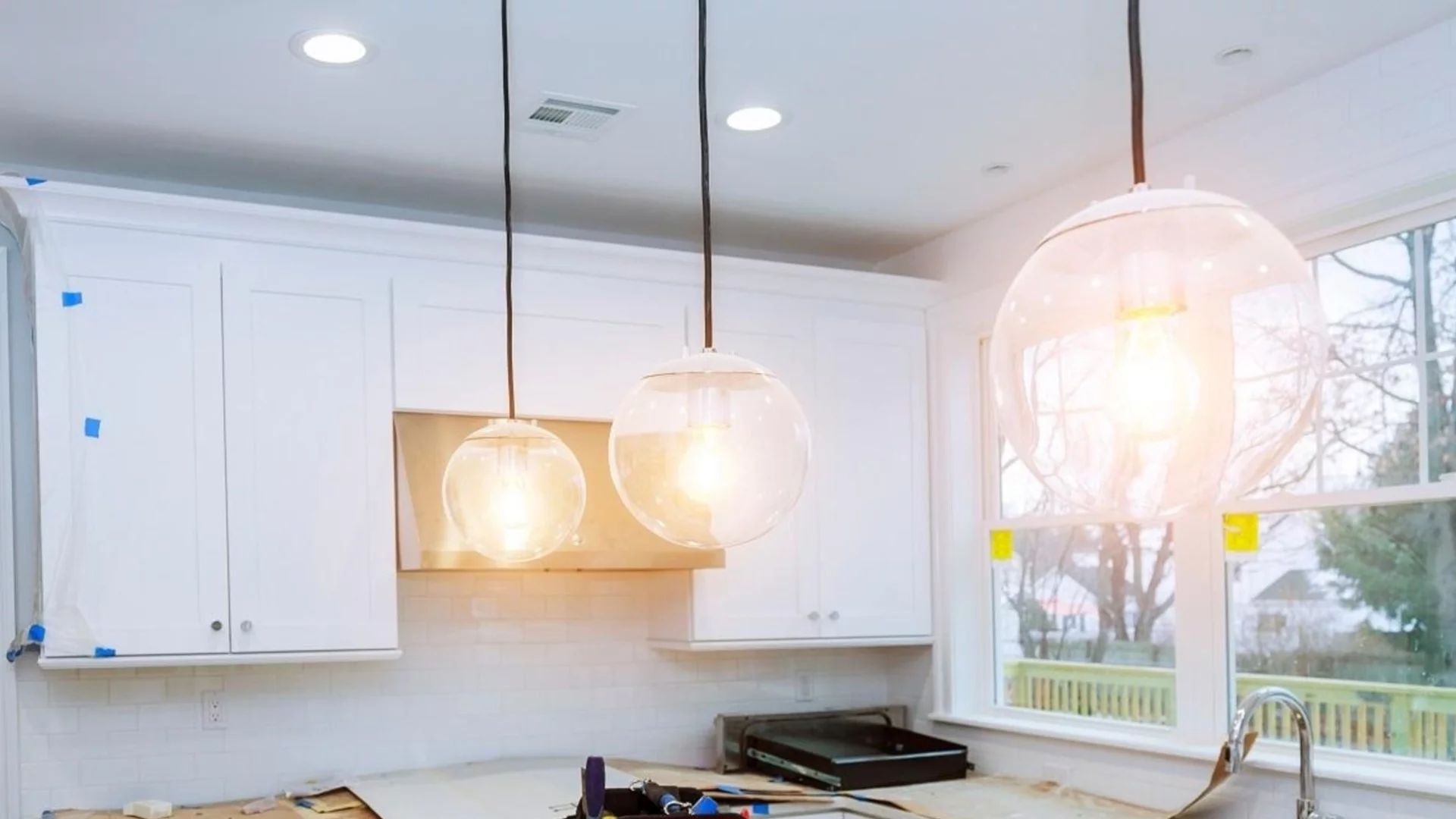 Трябва ли да смените старото осветление при ремонт на дома?