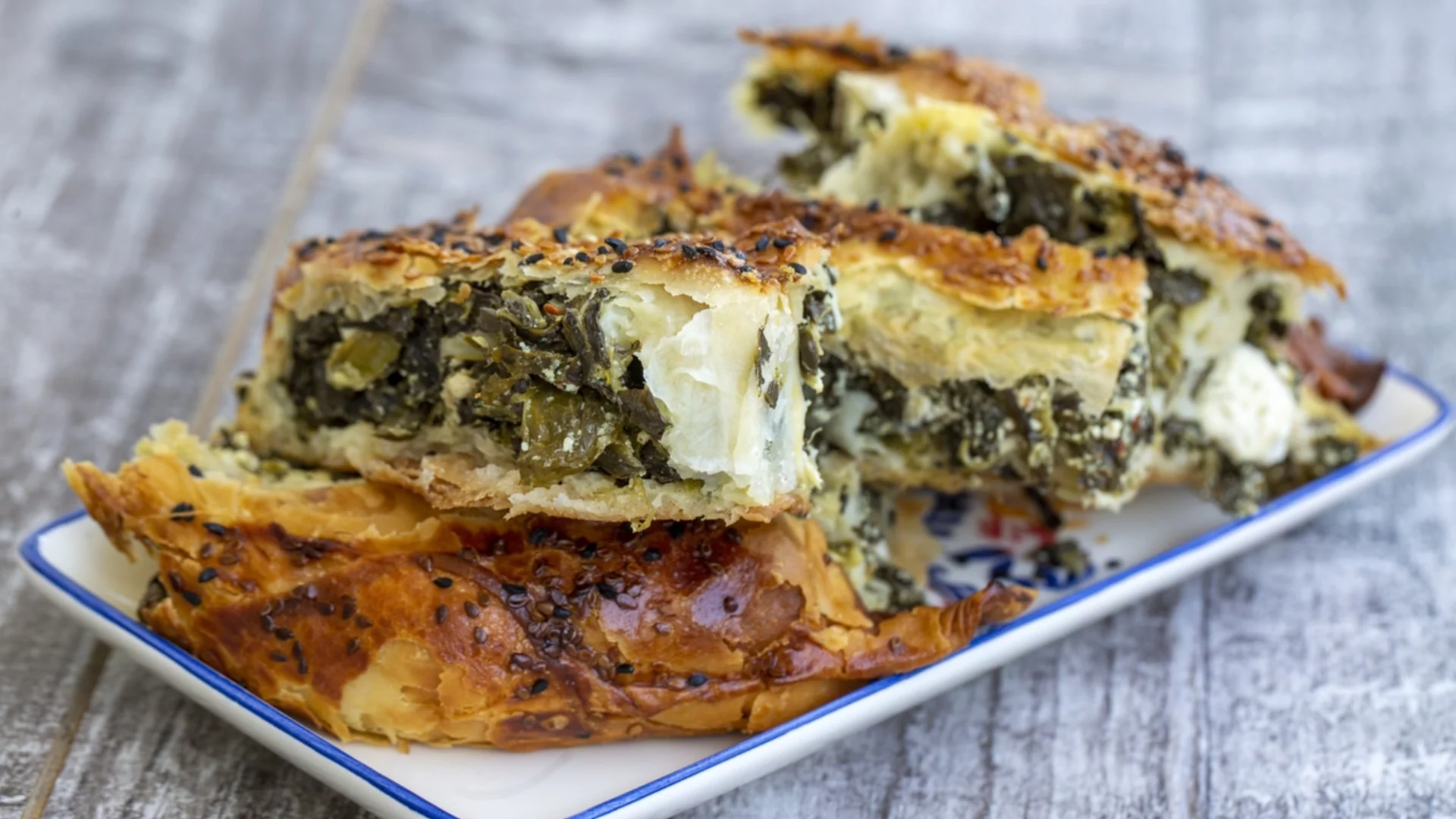 Каква е разликата между нашата баница със спанак и гръцката спанакопита