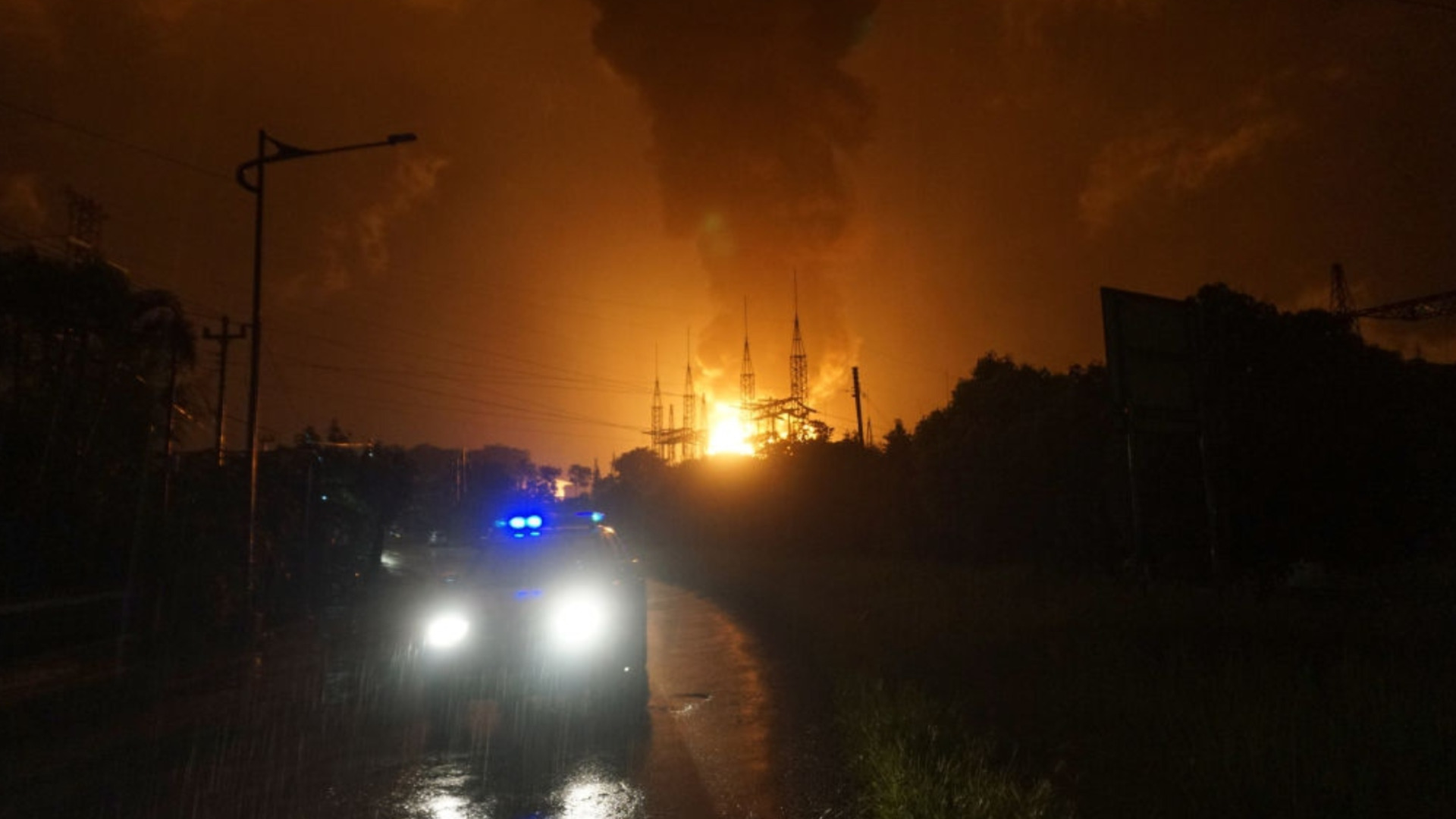 Без пари работете: Руски министър и олигарх с бизнес в България за икономиката. Украйна пали руски рафинерии и бази, получи отсрочка за външния си дълг (ОБЗОР - ВИДЕО)