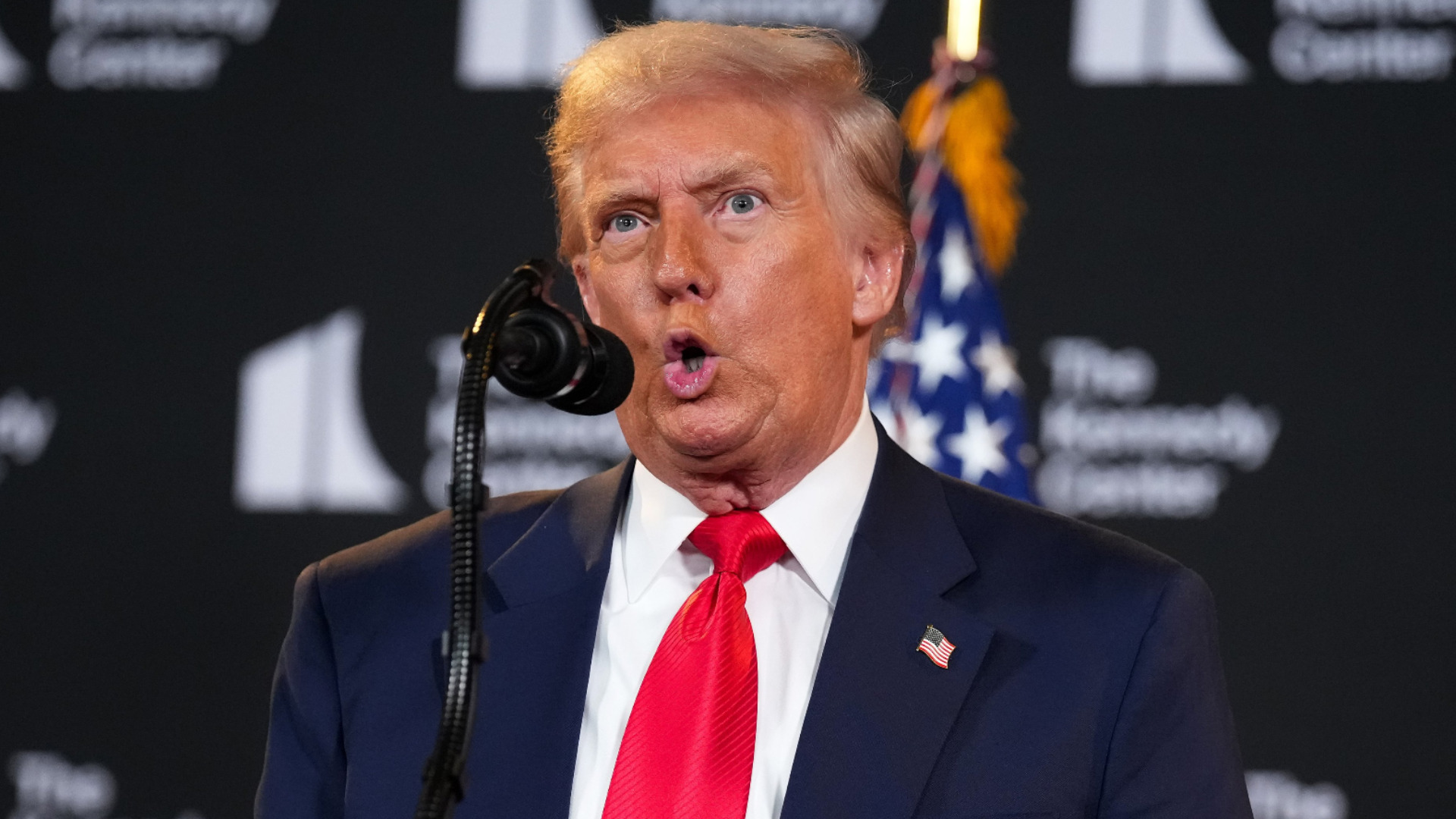 Дата за нов кръг преговори между Иран и САЩ. Тръмп говори на едро, имало 