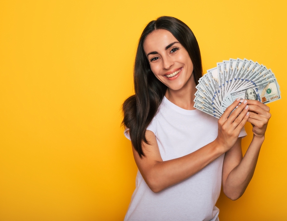 Долар - евро. Колко струва един щатски долар към едно евро днес, 18 април /валутен калкулатор/