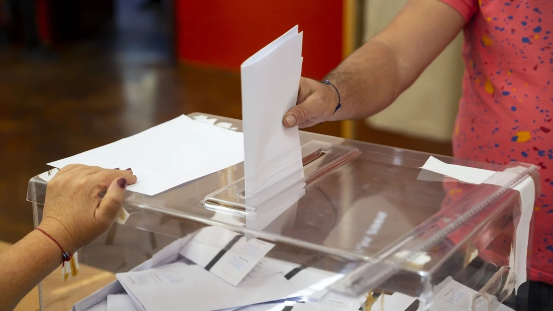 "Ти броиш": В неделля имаше рекорден брой пазители на вота – над 10 000 души