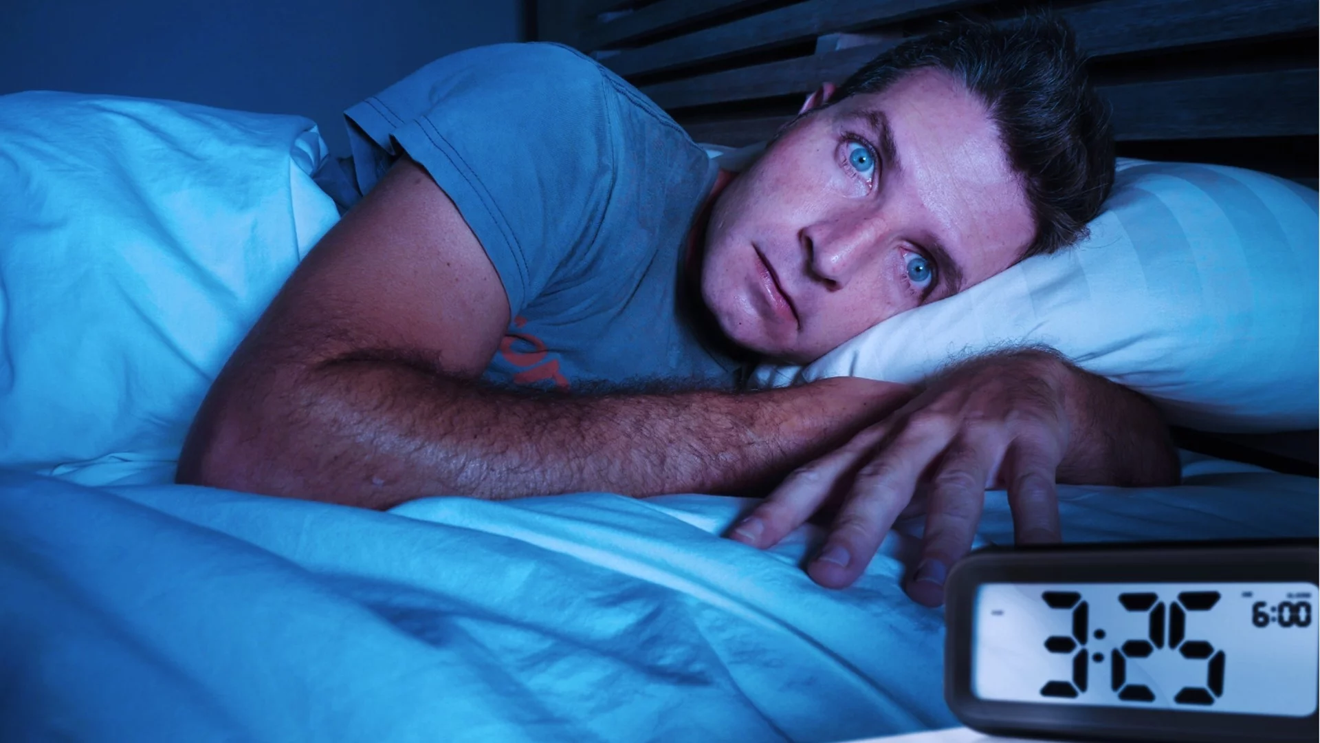 Будите се всяка нощ около 3 часа? Учени разкриват истинската причина