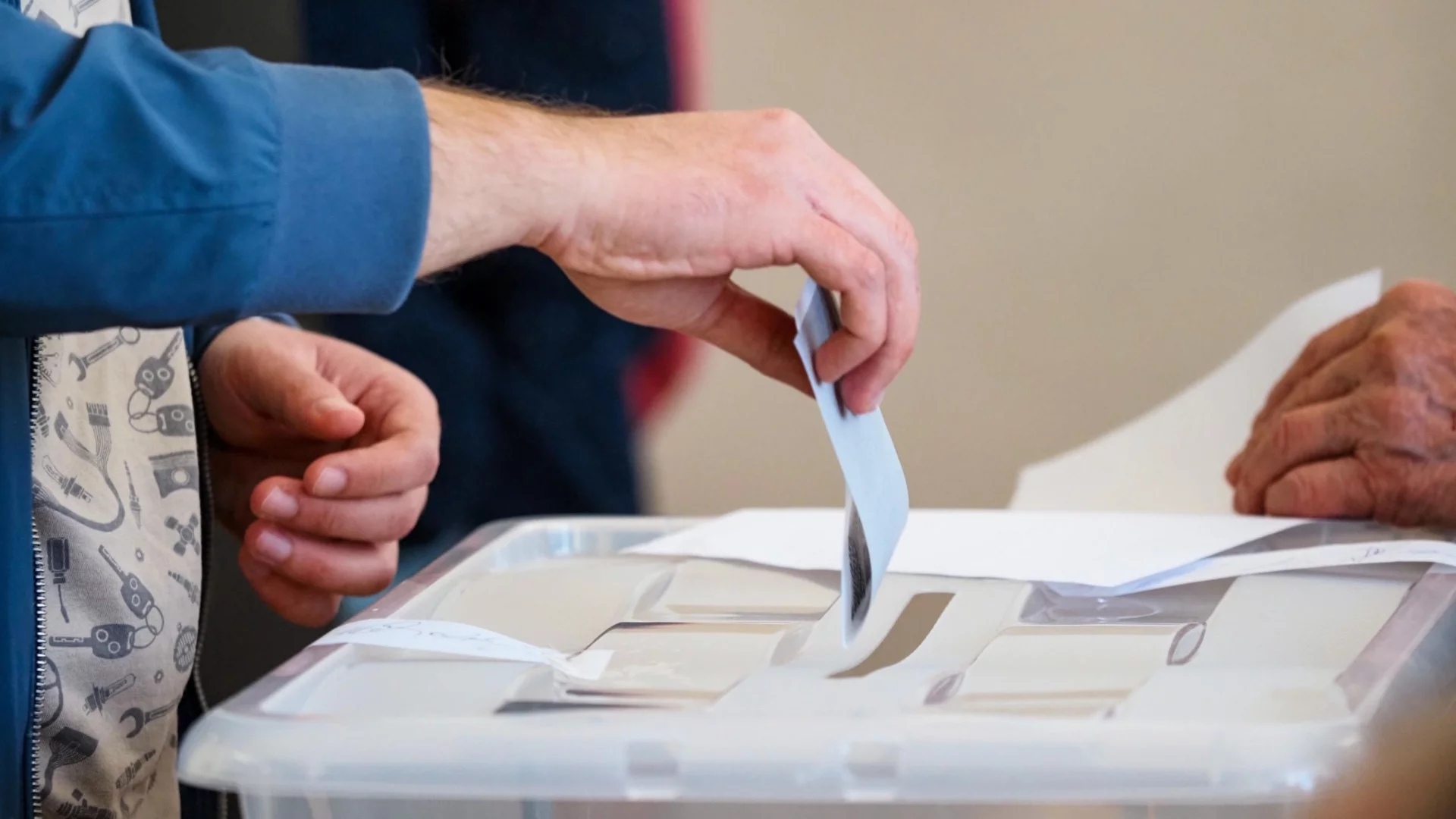 Избори, арести, купен вот: Как гласувахме? (ВИДЕО)