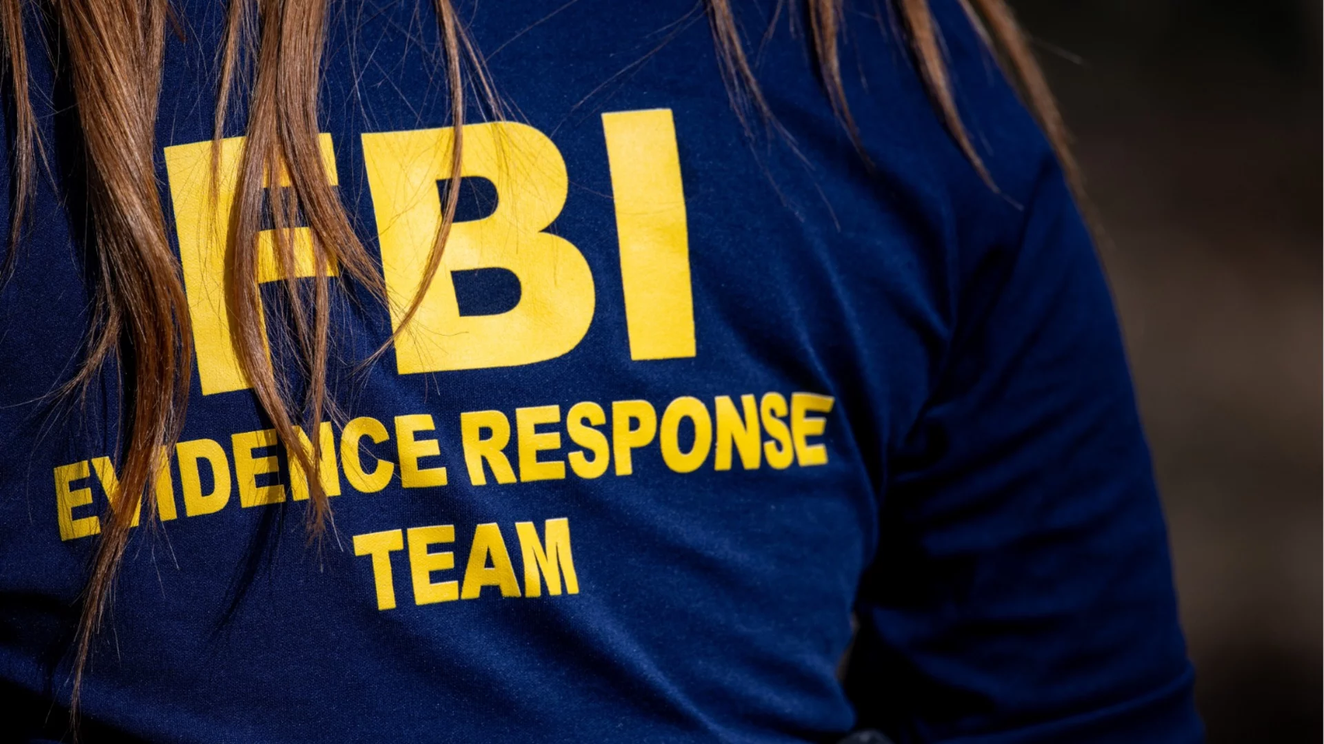 Заради твърдения за злоупотреба с алкохол: Директорът на ФБР съди списание