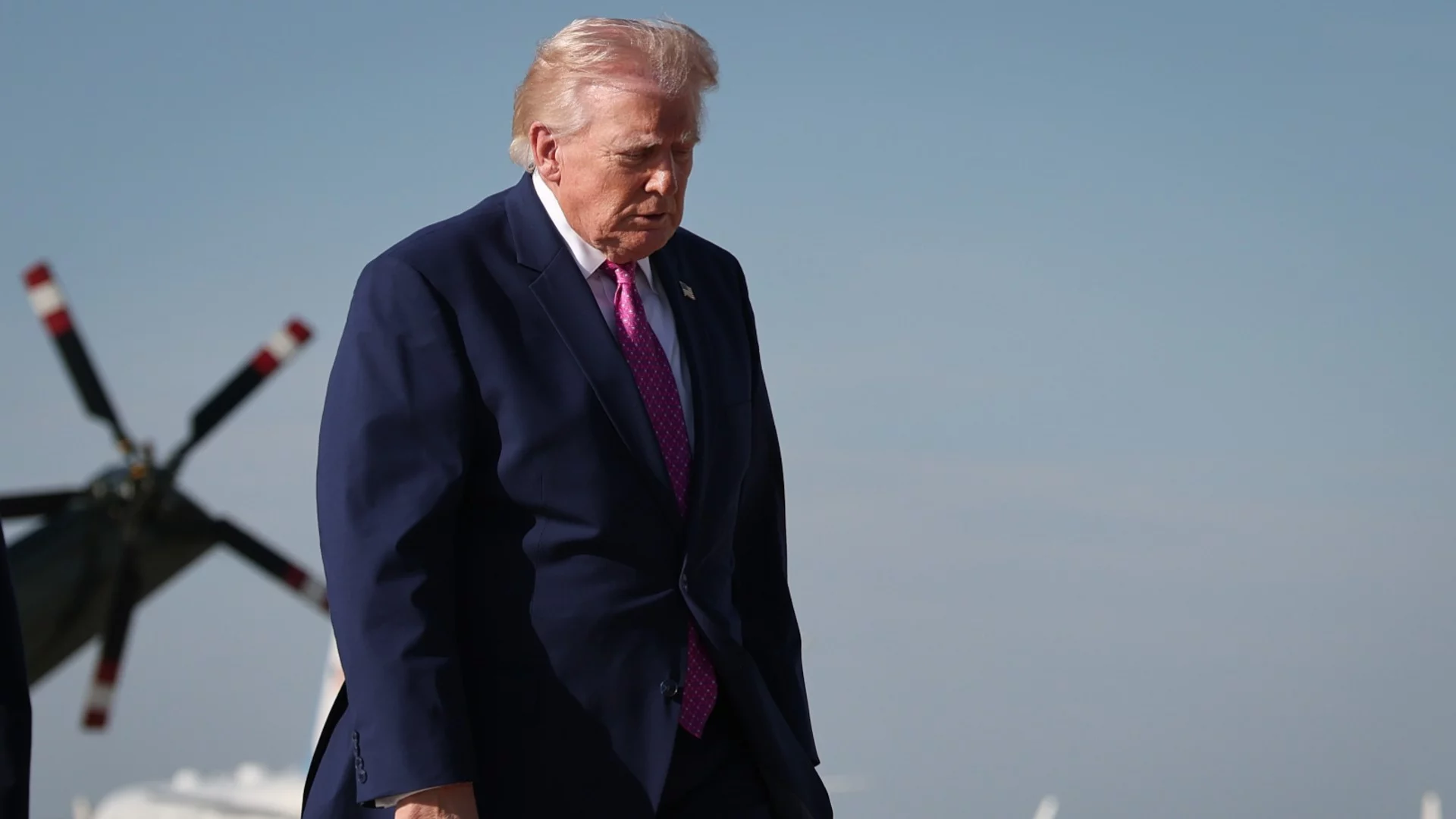 Министър на Тръмп хвърли оставка