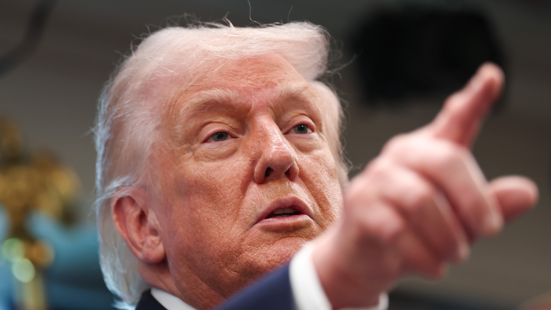 Тръмп реформира енергетиката с мерки от Студената война