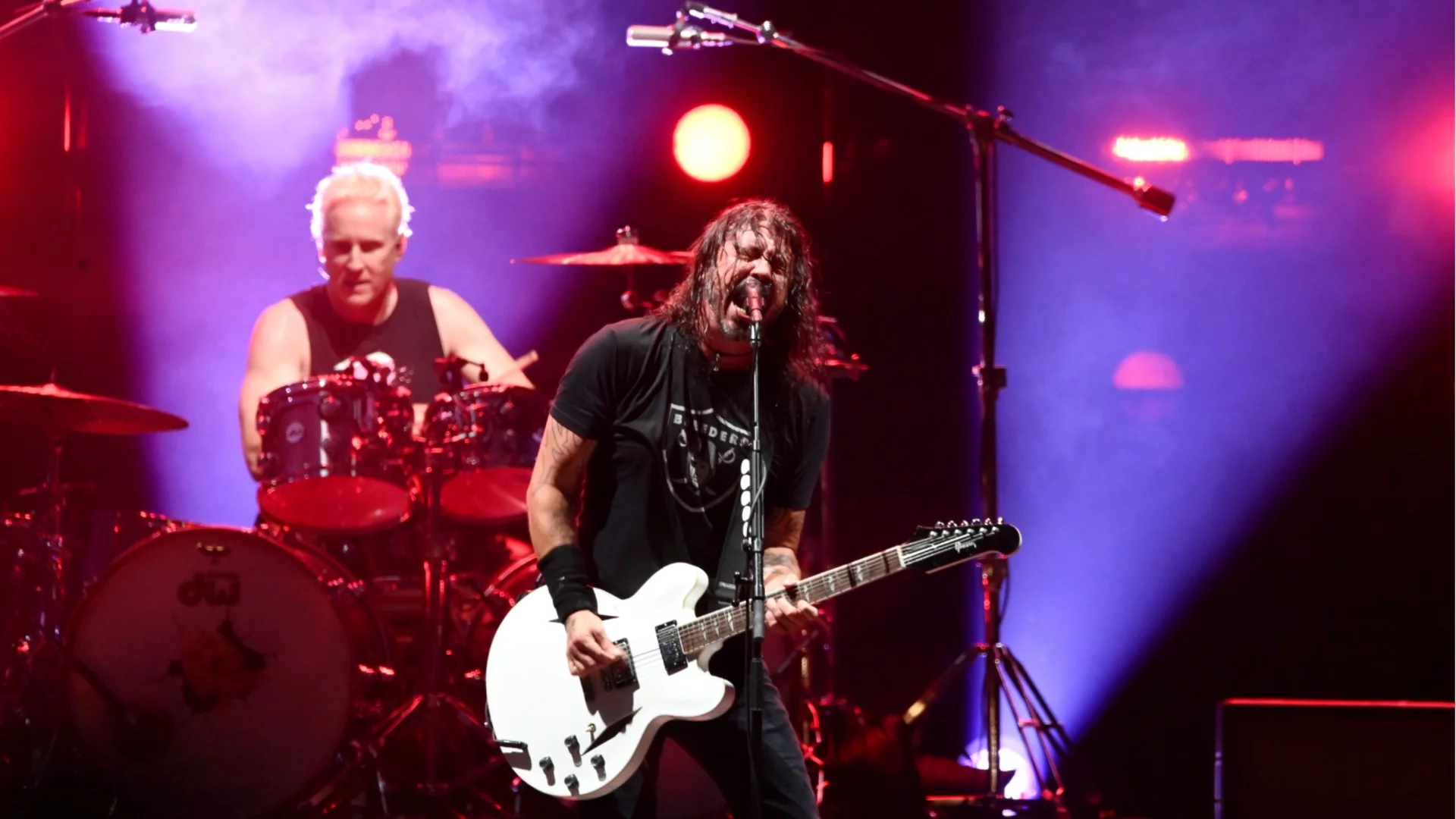 След сериозни промени и сътресения: Foo Fighters се завръщат с нов албум (ВИДЕО)