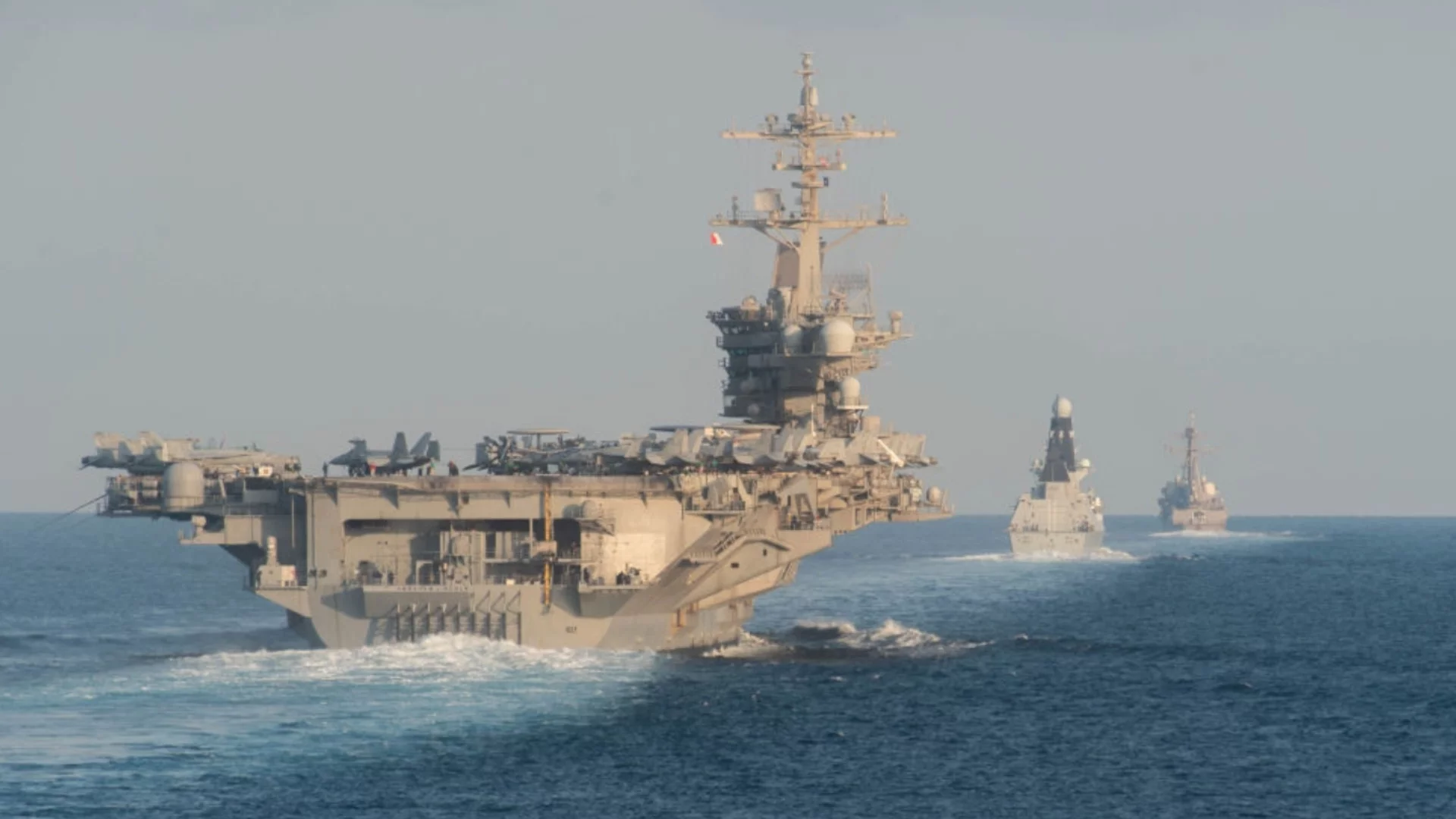 Пробив в сигурността на френския самолетоносач "Шарл дьо Гол": Като на филм с писмо