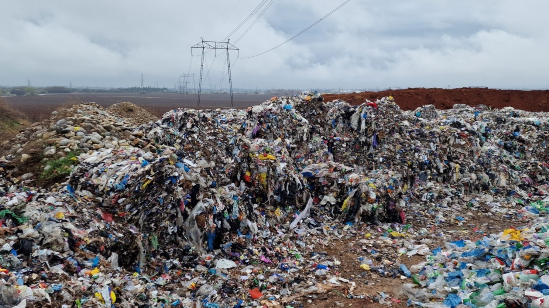 Община Кюстендил разясни правилното използване на контейнерите за отпадъци в малките населени места