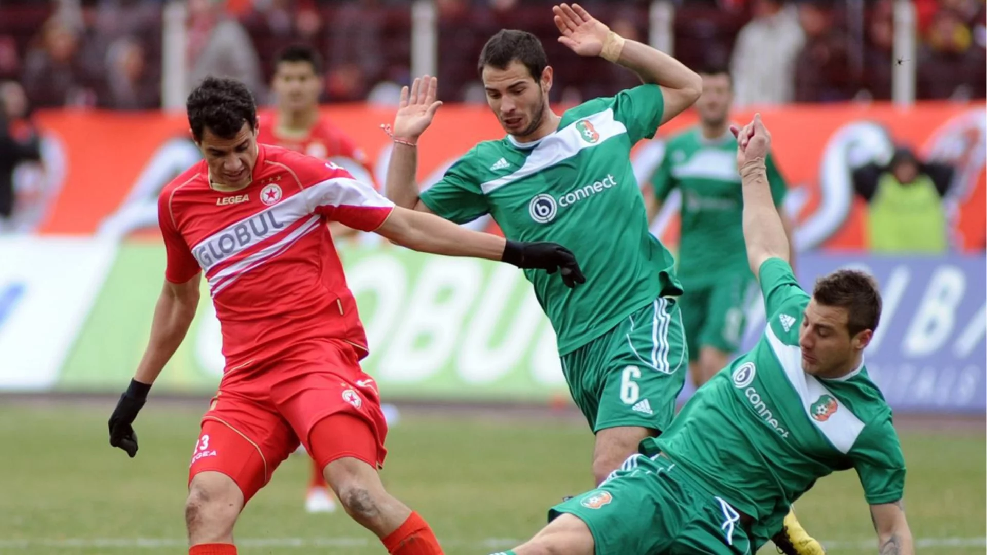 Двукратен шампион на България, записал 50 мача за националния отбор, сложи край на кариерата си