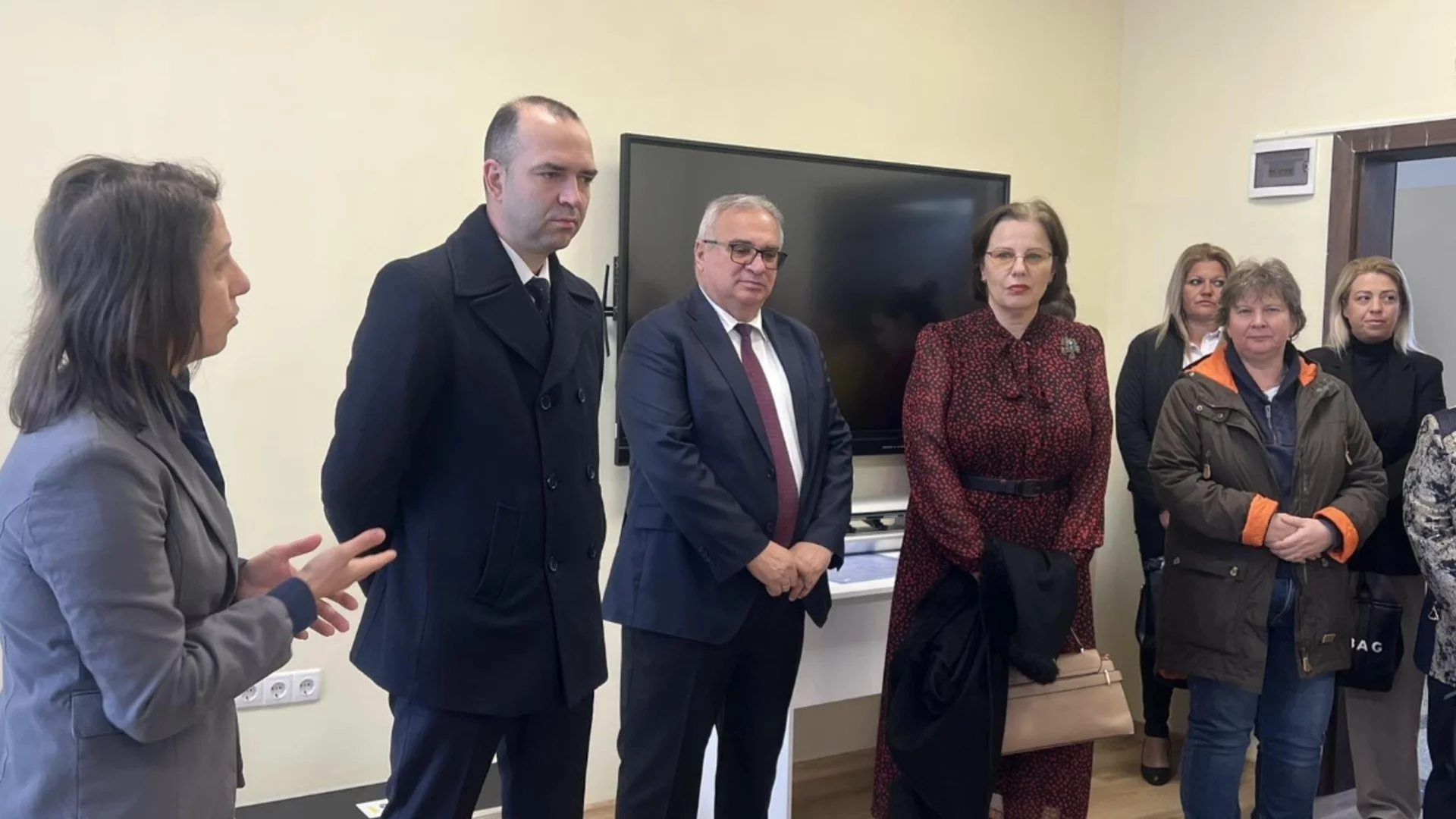 Кметът на Кюстендил откри нов STEM център