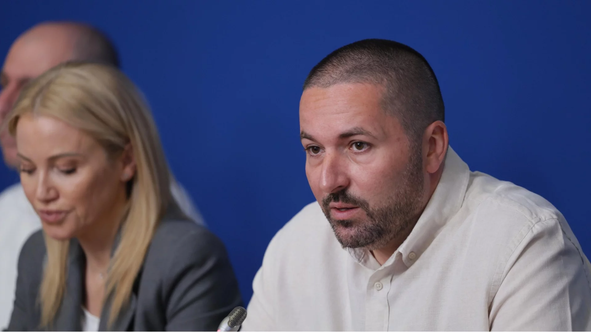 Лидерът на "Сияние": Ще изискваме от Радев, но няма да обслужваме нито една сила в парламента