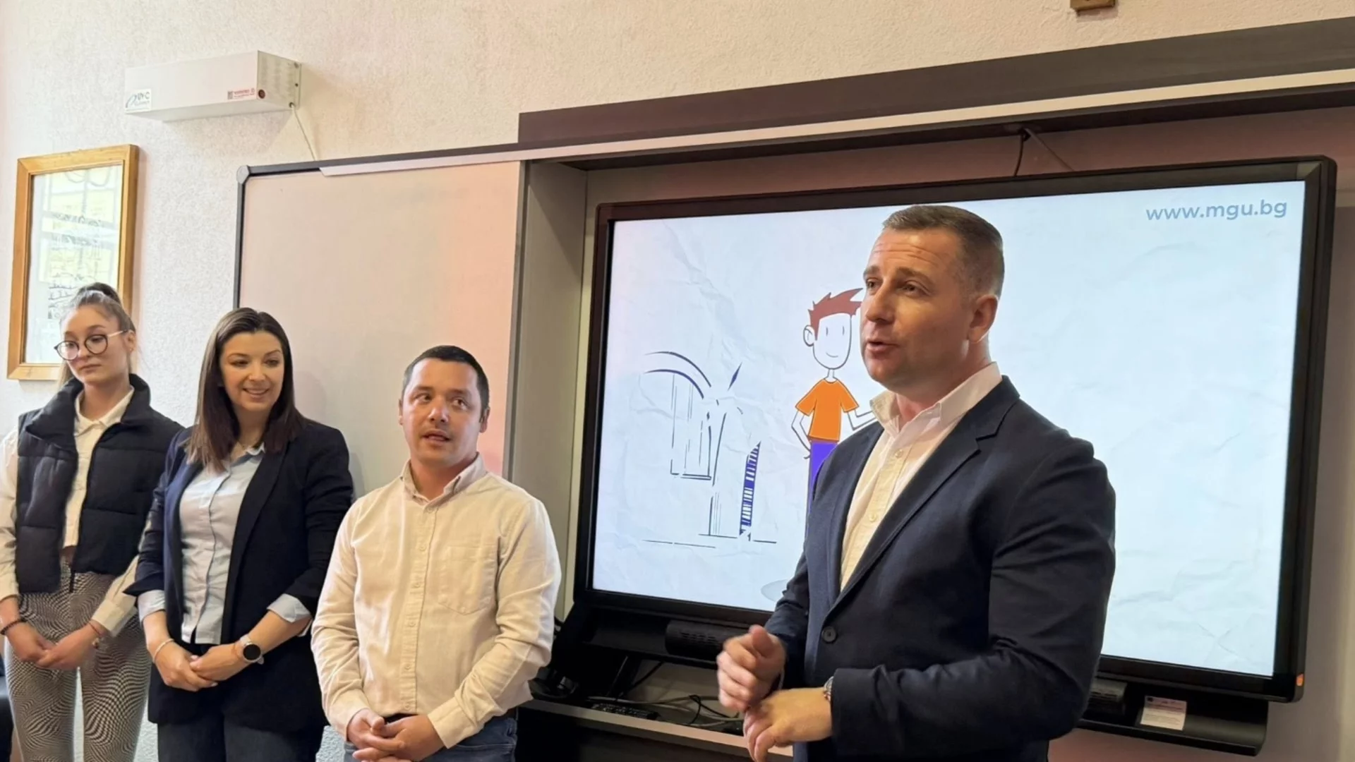 Кметът на Самоков и Минно-геоложкия университет информираха зрелостници за важния избор след училище